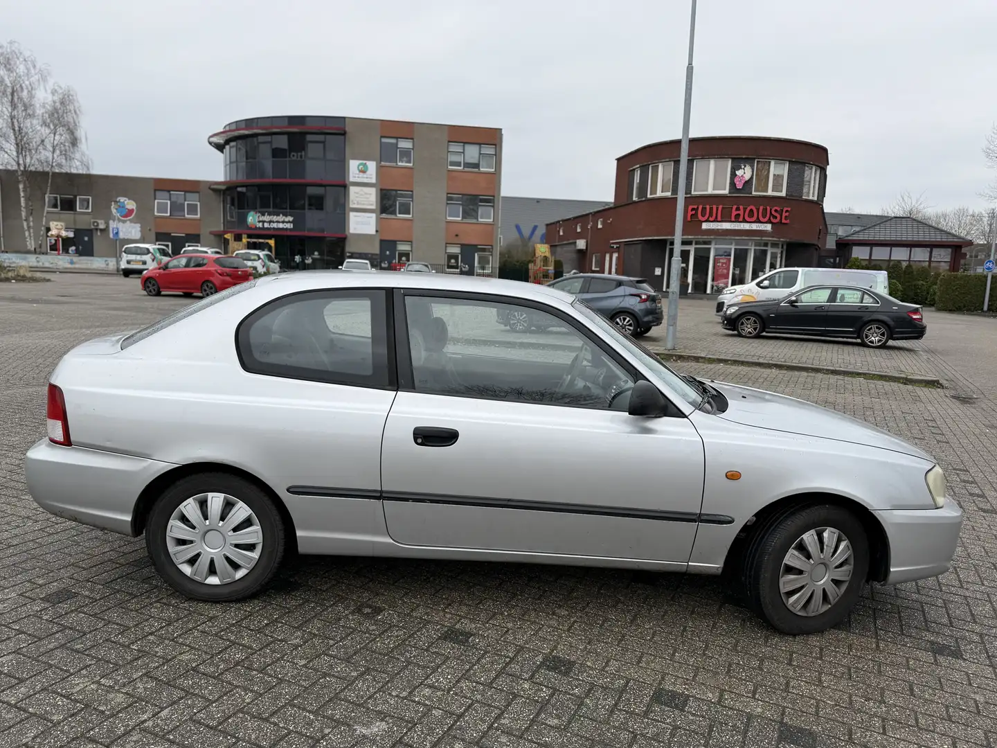 Hyundai ACCENT 1.5i LS AUTOMAAT/APK OKT 2026/AIRCO/NAP Grau - 2