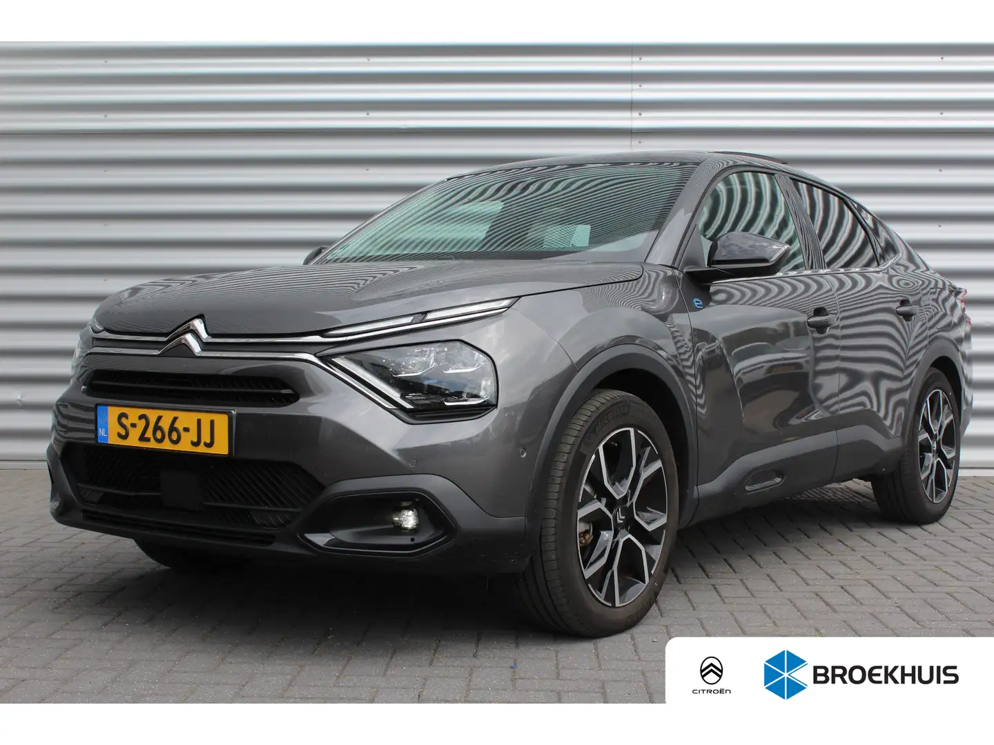 Citroen E-C4 X Citroën 50KWH 136PK SHINE AUTOMAAT / NAVI / LEDER Szary - 1