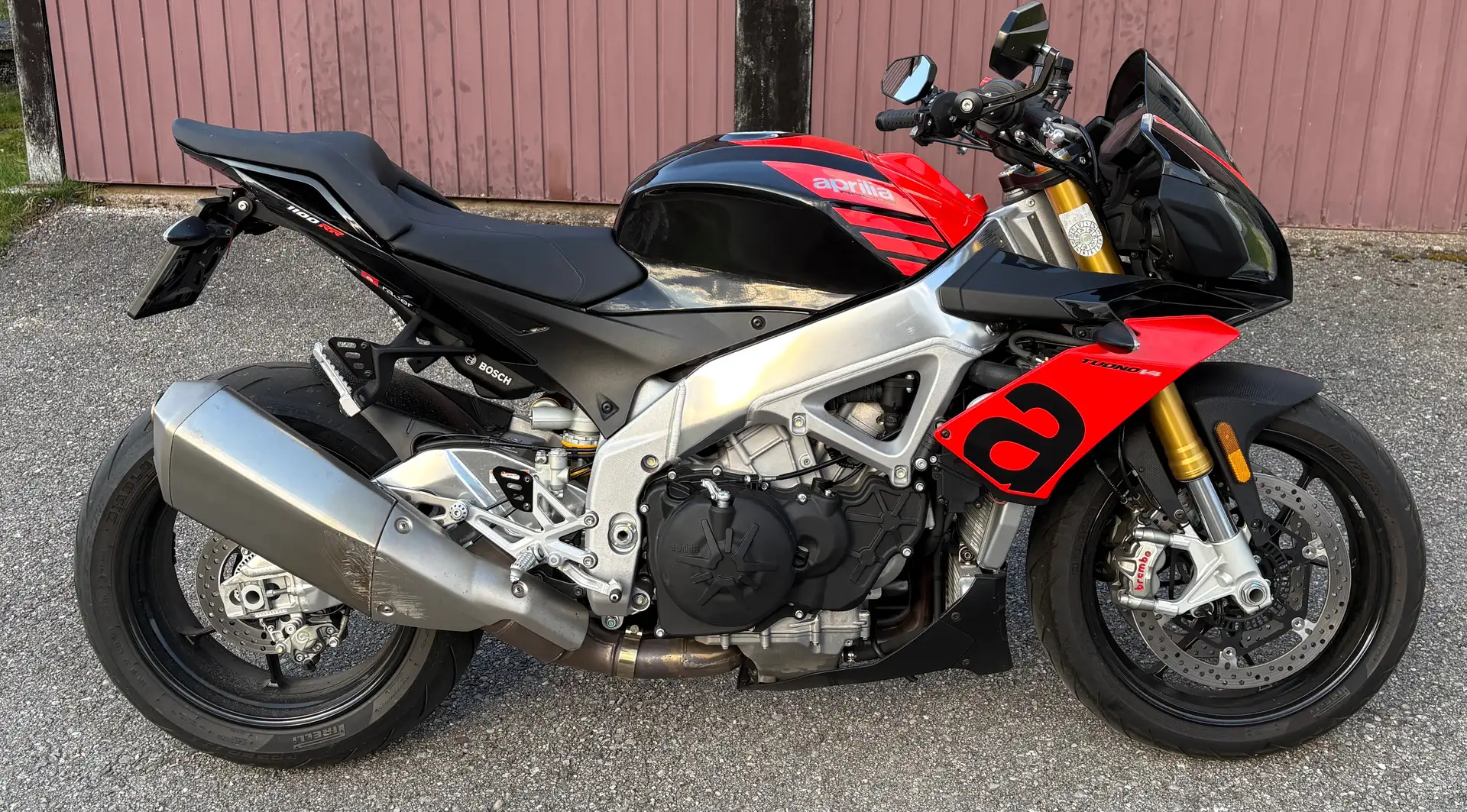 Aprilia Tuono V4 1100 RR Negru - 1