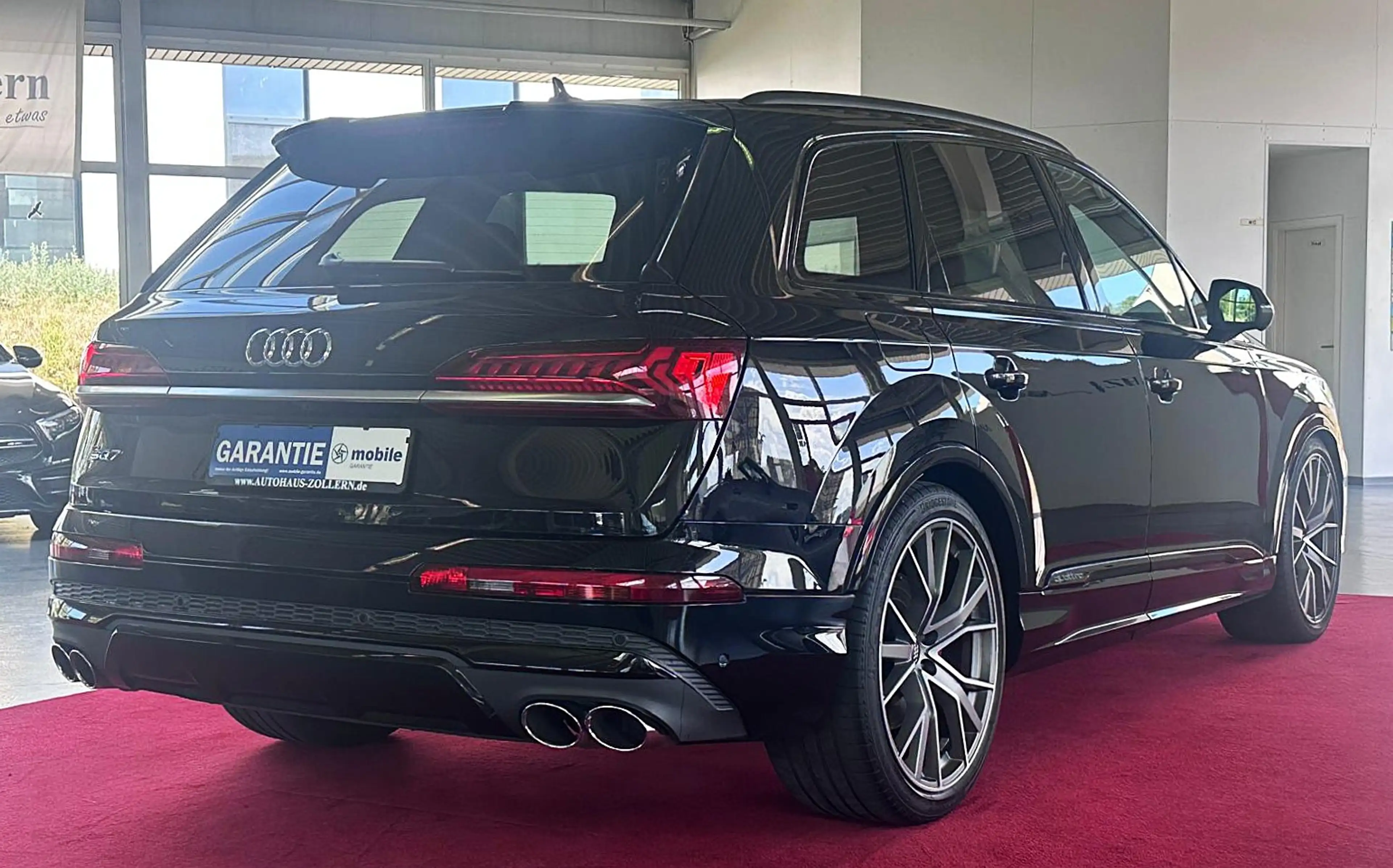 Audi SQ7 4.0 TDI quattro 7Sitze S-SITZE AHK 360° BOSE — photo 7