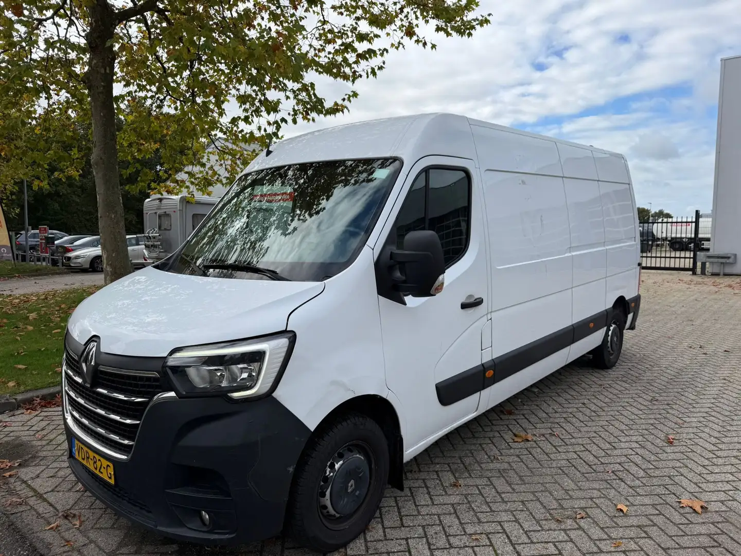 Renault Master T35 2.3 dCi 135 L3H2 Wit - 1