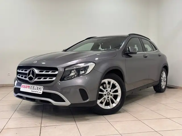 Mercedes-Benz GLA 180 1.6i 122cv *NAVI*CLIM*CAMERA*LIMIT*T.PANO*