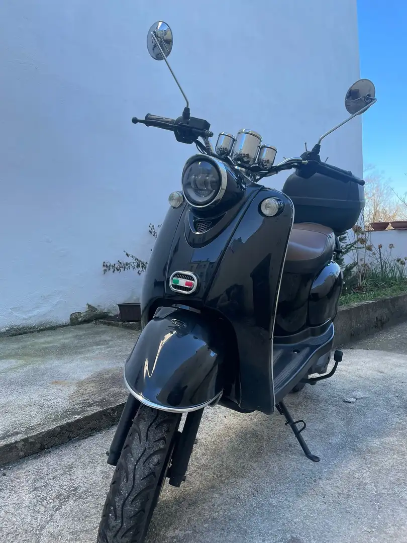 Nova Motors Retro Star E-Retro Star + Helm Schwarz - 2