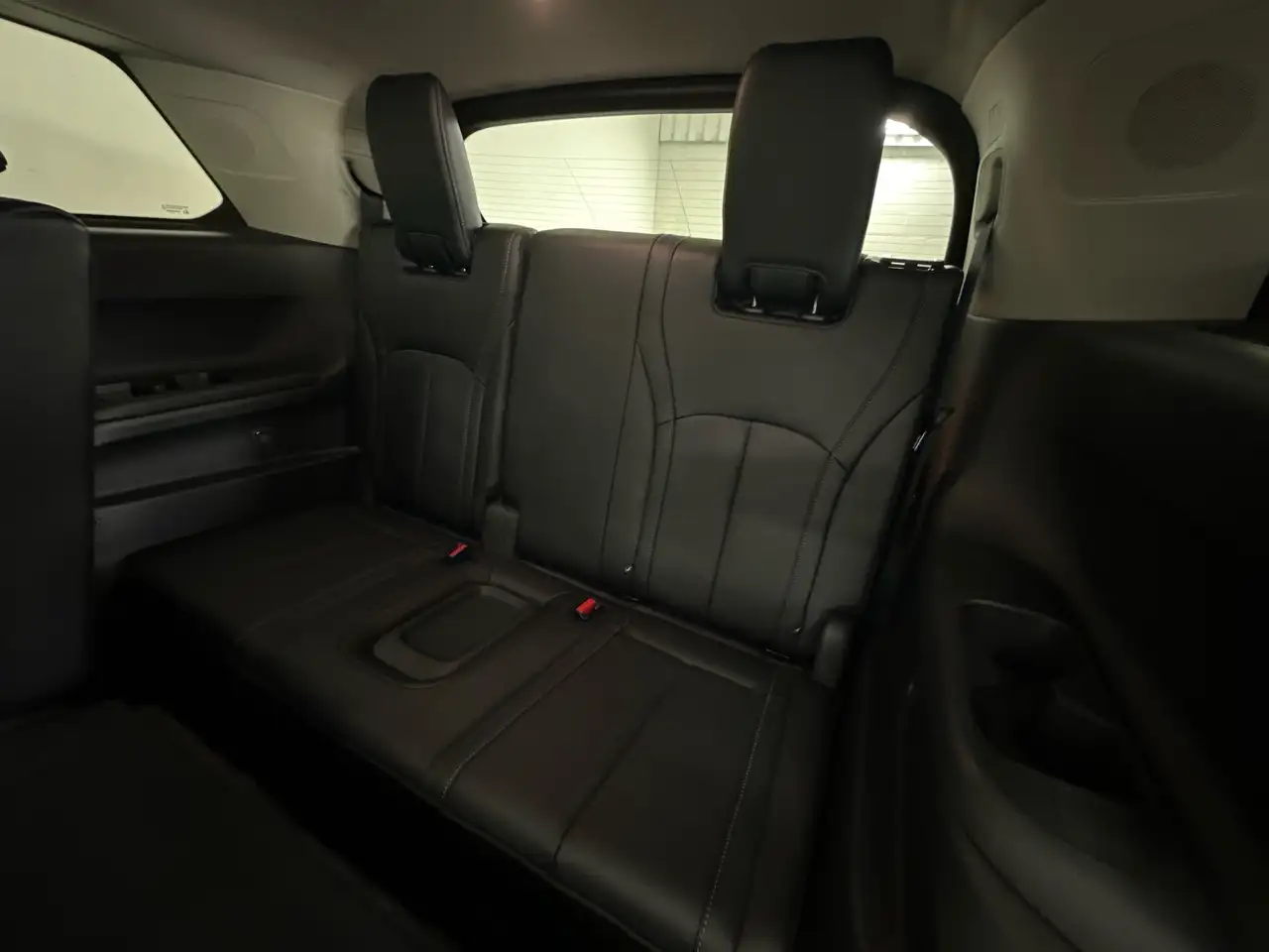Infiniti QX60 снимка Infiniti QX60