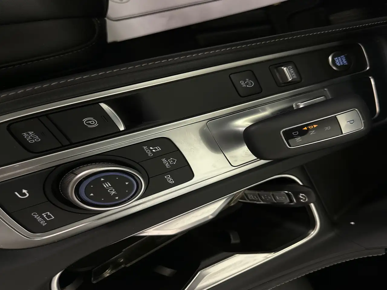 Infiniti QX60 снимка Infiniti QX60