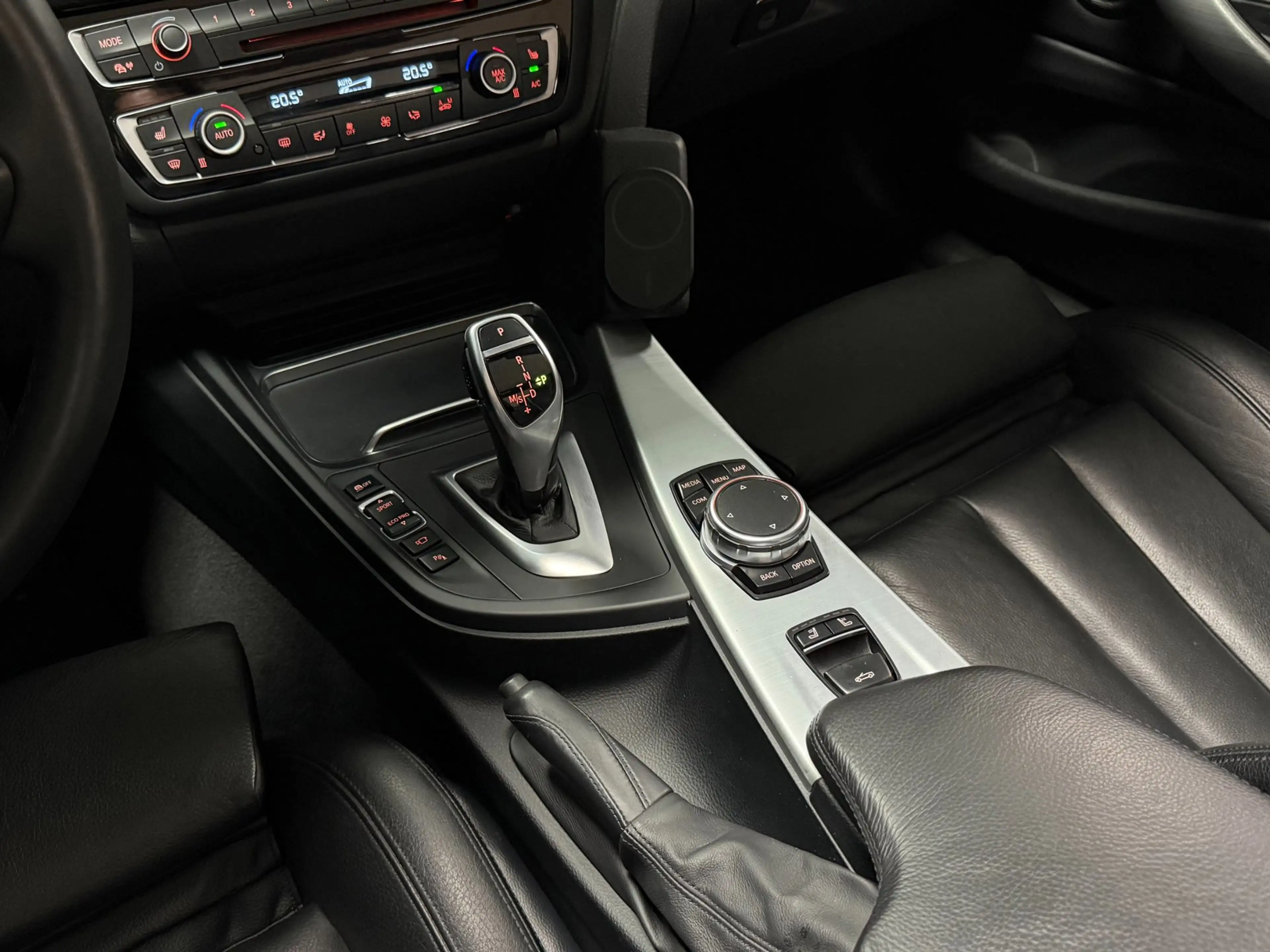 BMW 440 4-serie Cabrio 440i Centennial High Executive M-Sp — photo 21