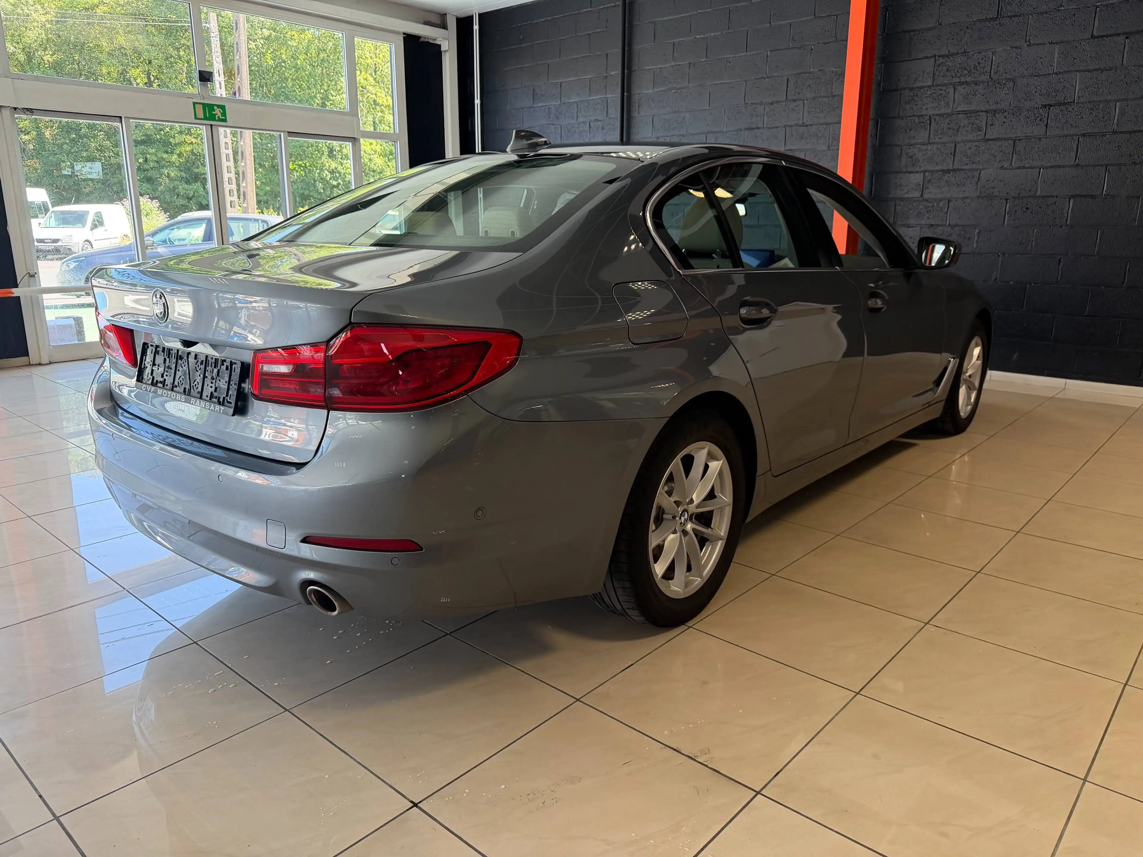 BMW 518 518 dA — photo 5