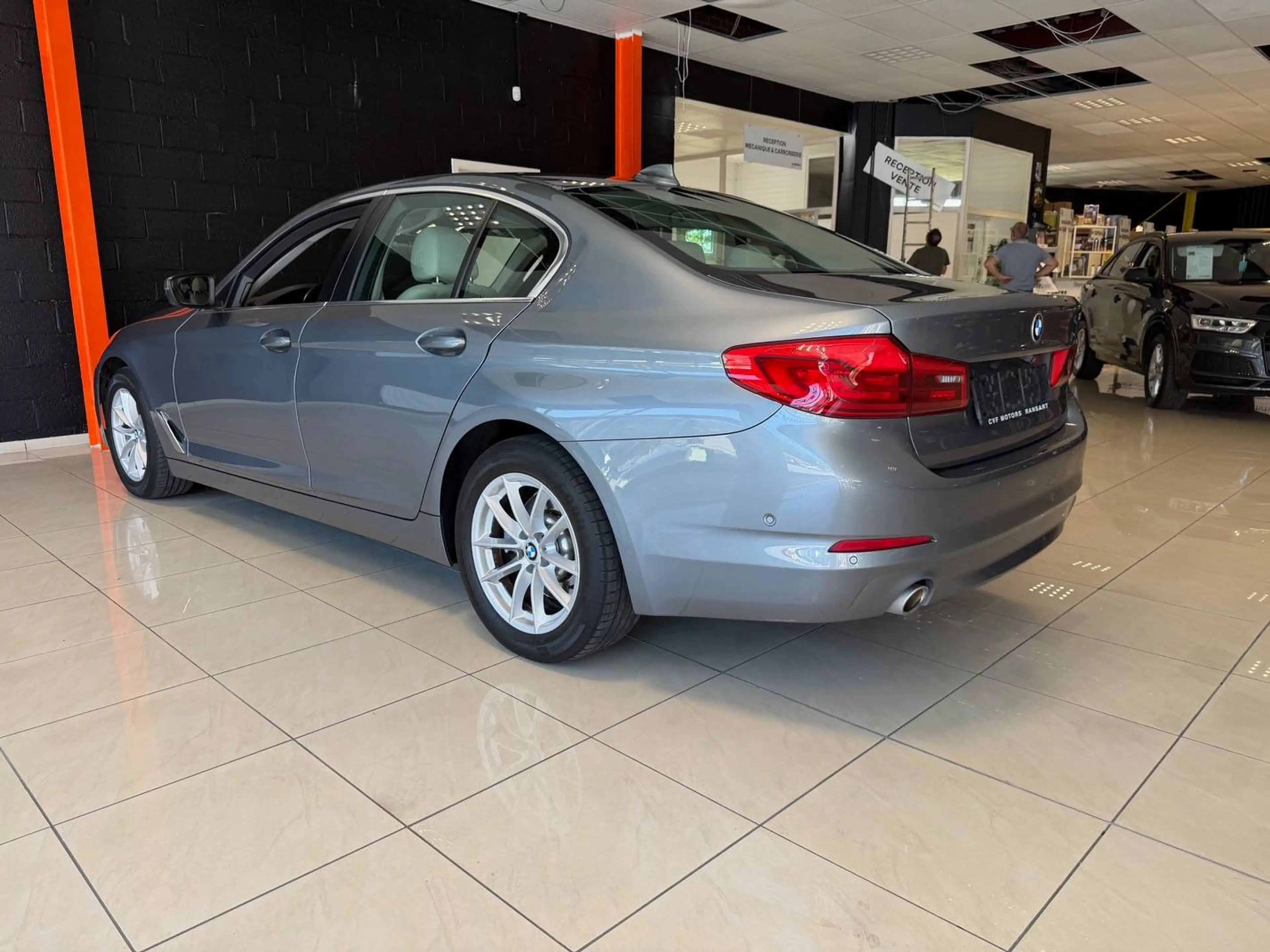 BMW 518 518 dA — photo 4