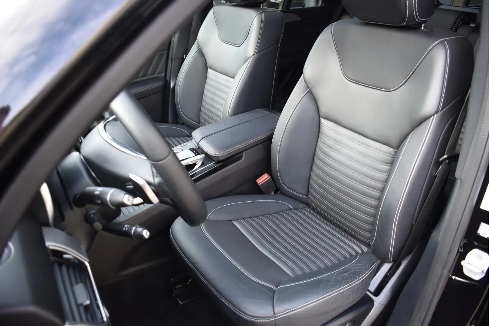 Mercedes-Benz GLE 500 e 4MATIC 449 Pk AMG Pano Soft-Close Trekhaak 360 C Schwarz - 2