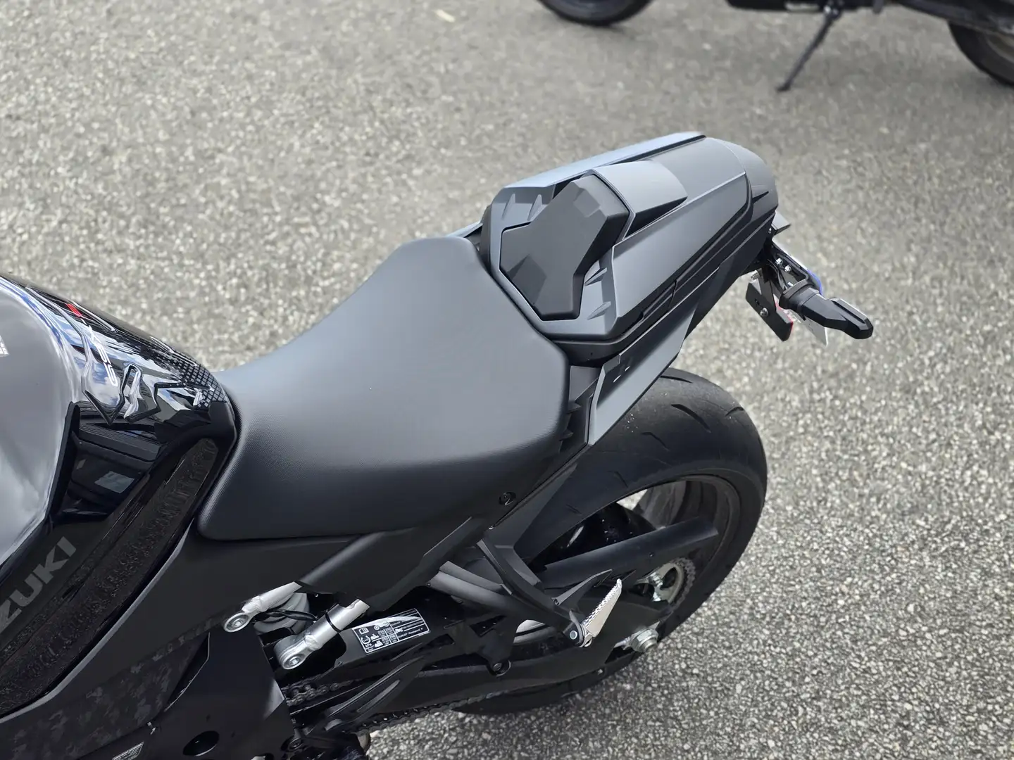 Suzuki GSX-S 1000 Czarny - 2