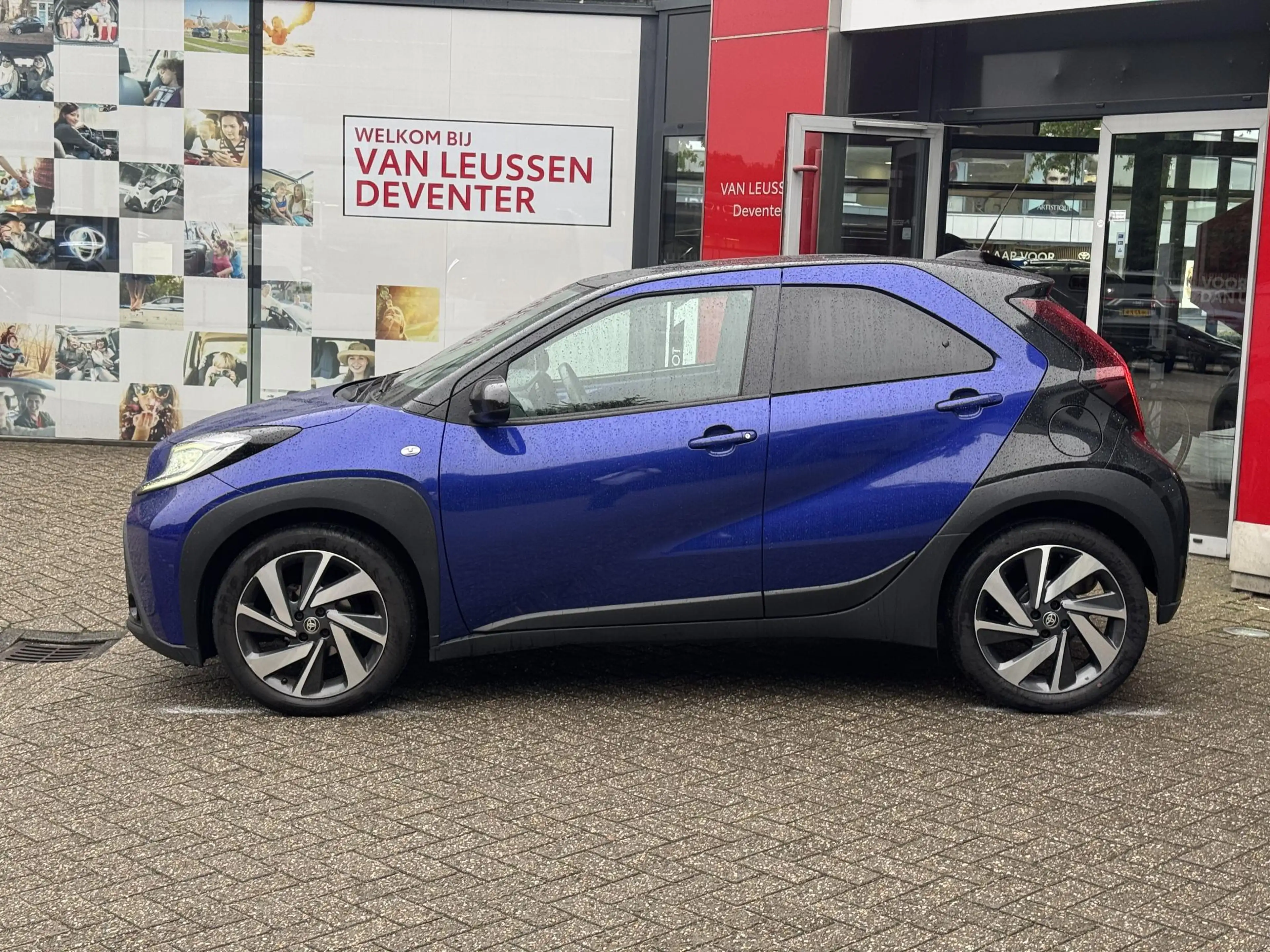 Toyota Aygo X 1.0 VVT-i S-CVT Envy JBL AUDIO ADAPTIEVE CRUISECON — photo 2