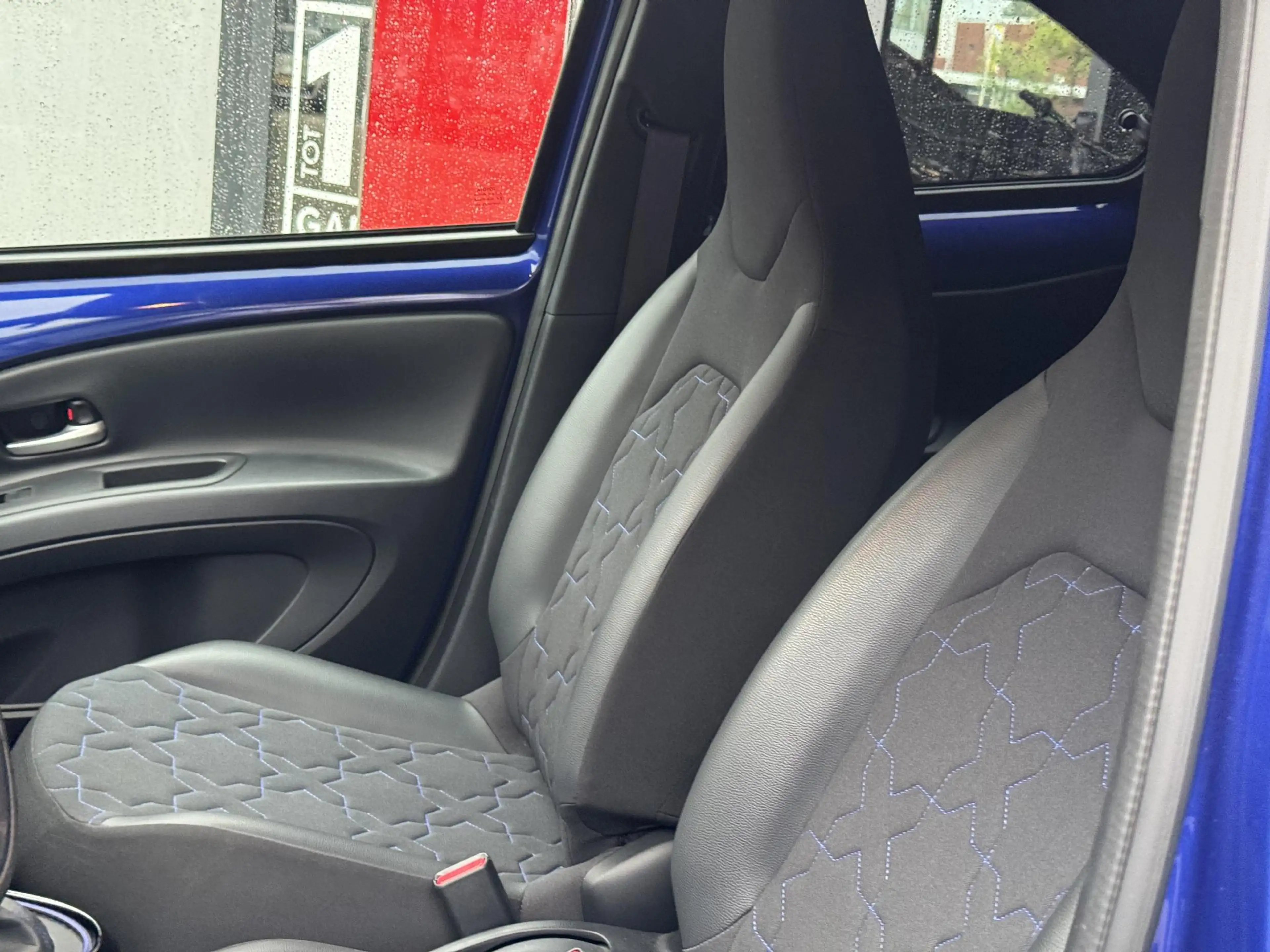 Toyota Aygo X 1.0 VVT-i S-CVT Envy JBL AUDIO ADAPTIEVE CRUISECON — photo 7