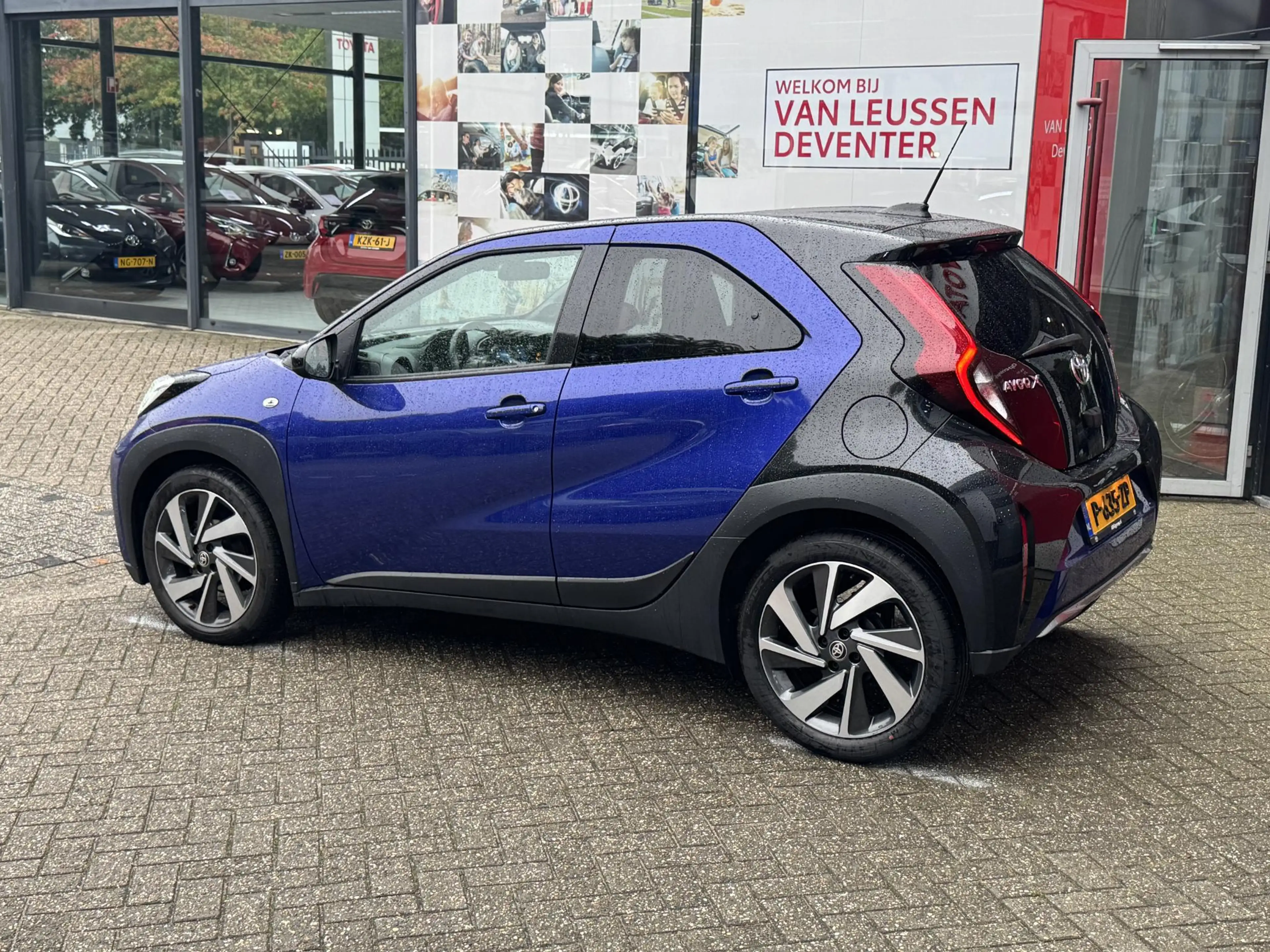Toyota Aygo X 1.0 VVT-i S-CVT Envy JBL AUDIO ADAPTIEVE CRUISECON — photo 4