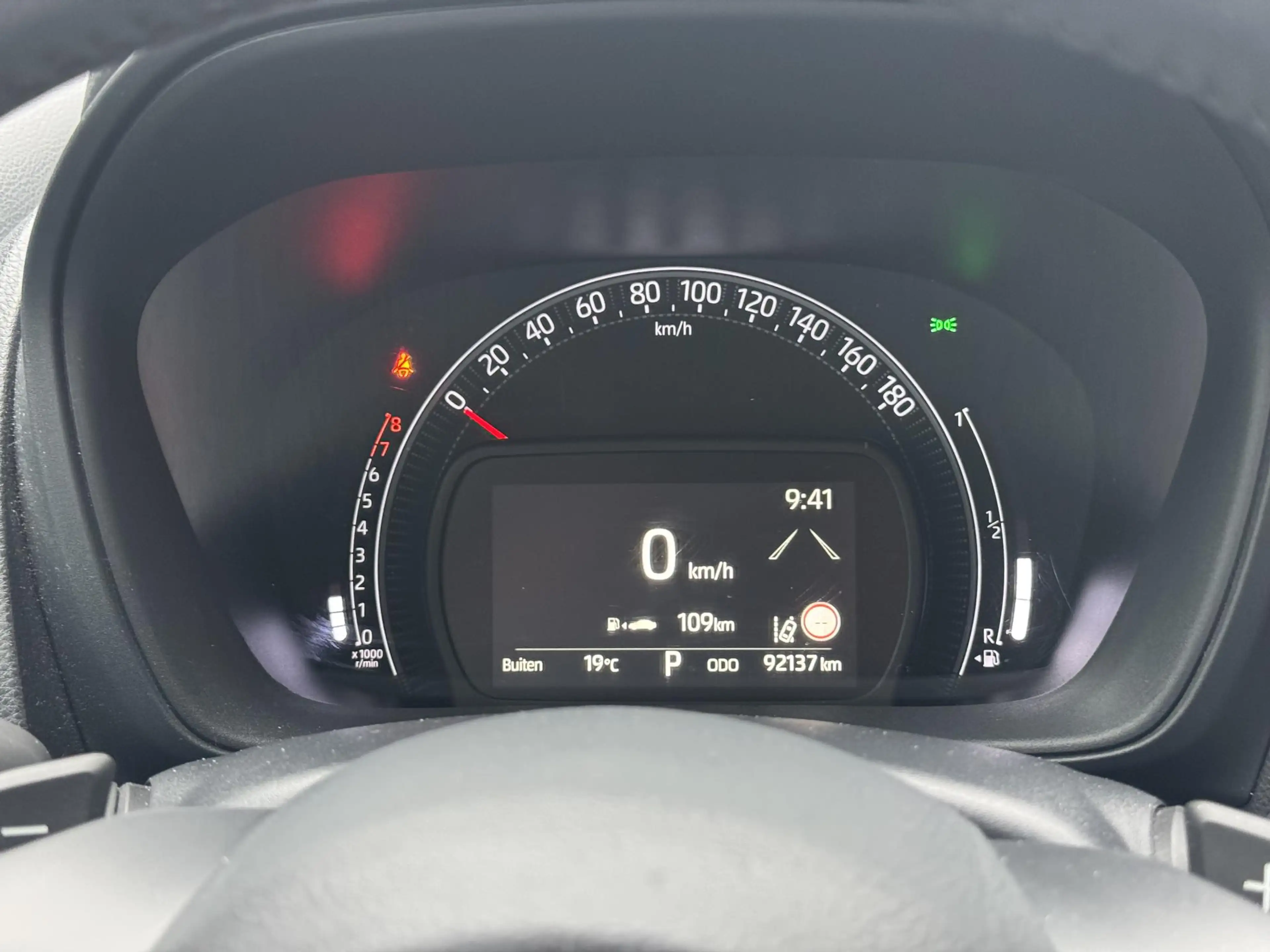 Toyota Aygo X 1.0 VVT-i S-CVT Envy JBL AUDIO ADAPTIEVE CRUISECON — photo 9