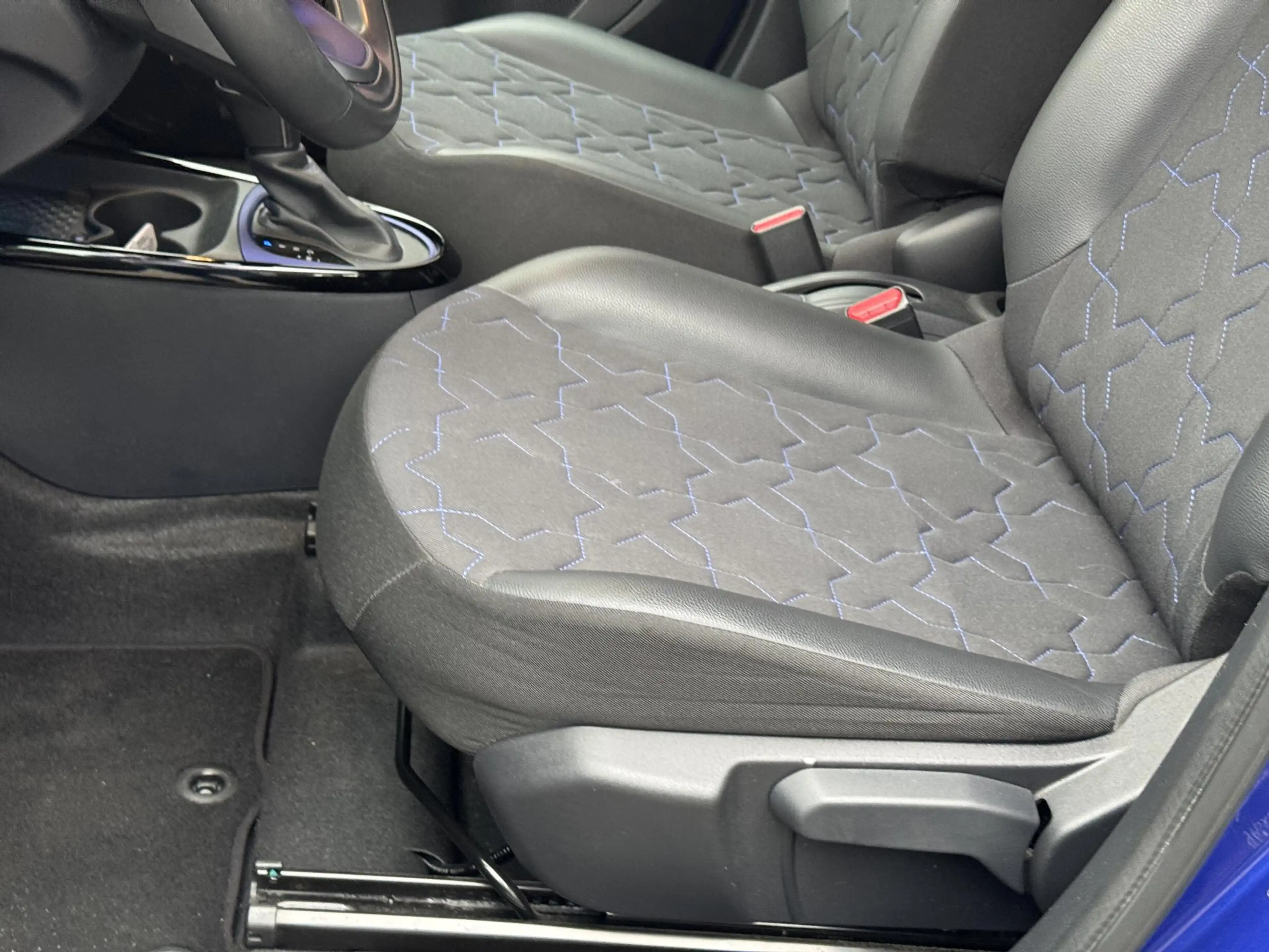 Toyota Aygo X 1.0 VVT-i S-CVT Envy JBL AUDIO ADAPTIEVE CRUISECON — photo 8