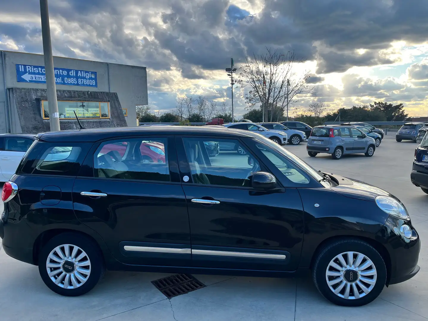 Fiat 500L 500L Living Living 1.6 mjt Lounge 105cv Schwarz - 2