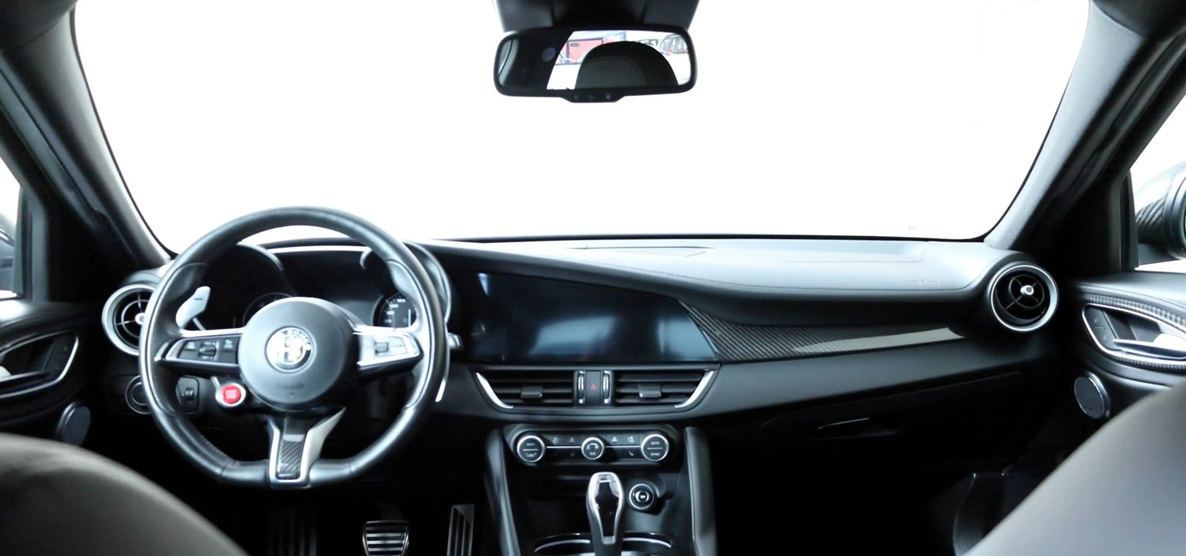Alfa Romeo Giulia Quadrifoglio Akrapovic*1.Hand*U-Frei — photo 5