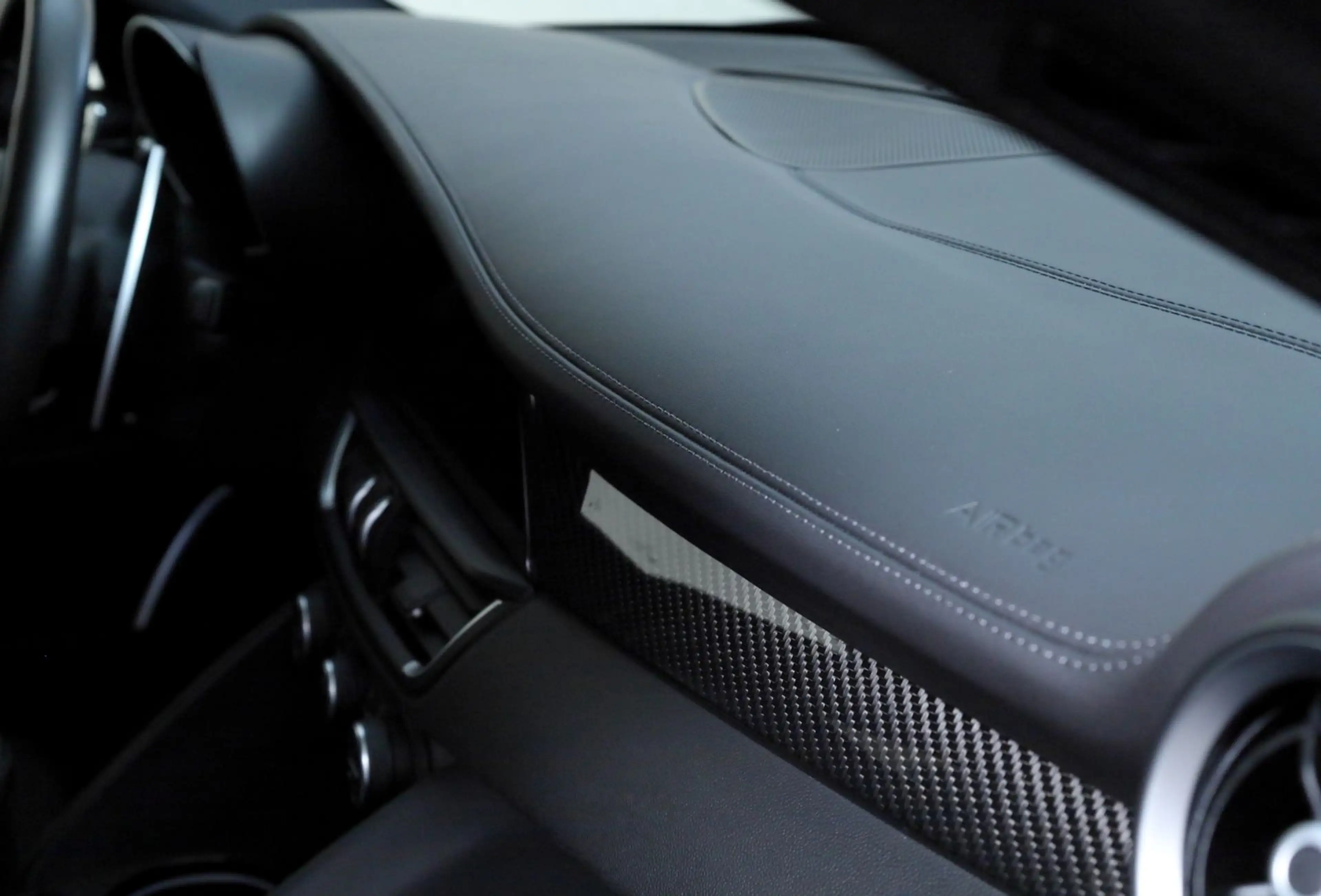 Alfa Romeo Giulia Quadrifoglio Akrapovic*1.Hand*U-Frei — photo 7