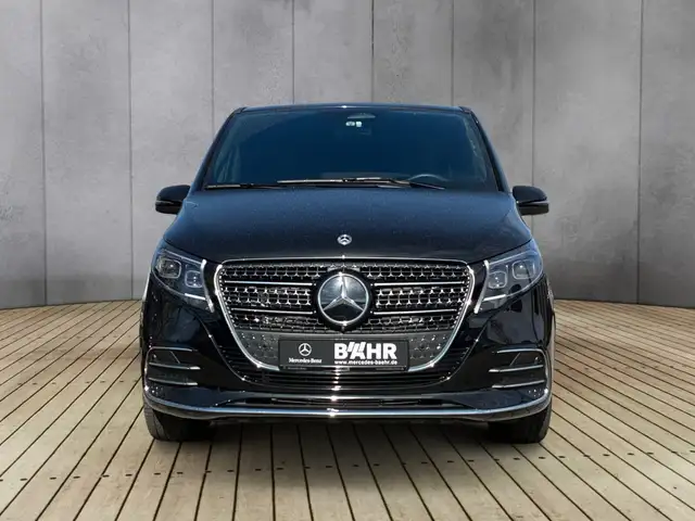 Mercedes-Benz V 300 view 7