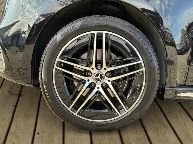 Mercedes-Benz V 300 view 6