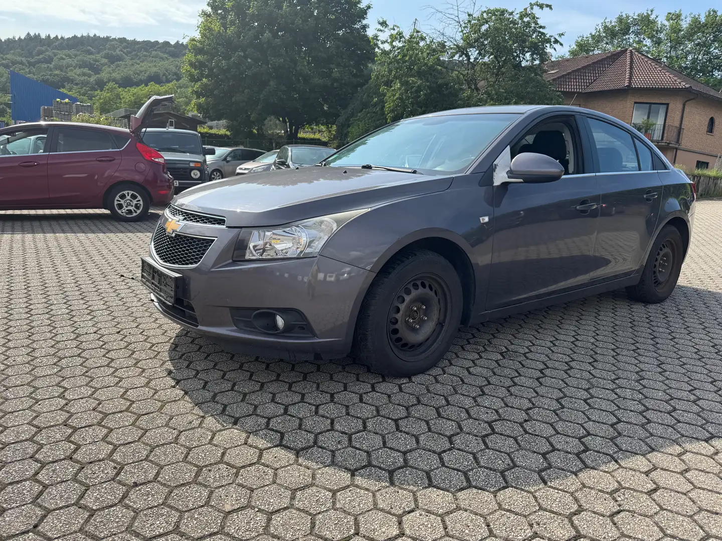 Chevrolet Cruze LTZ Grey - 2