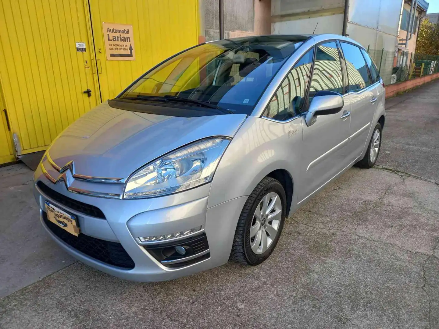 Citroen C4 Picasso 1.6 HDi Exclusive  NEOPATENTATI Argento - 2