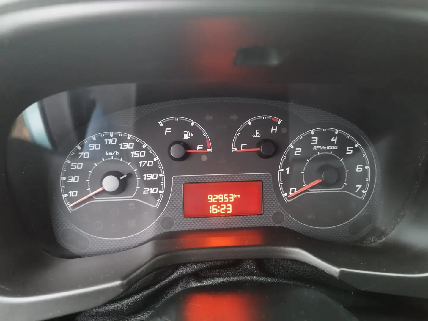 Fiat Qubo QUBO 1.4 8V 77 CV Lounge Natural Power Vert - 2