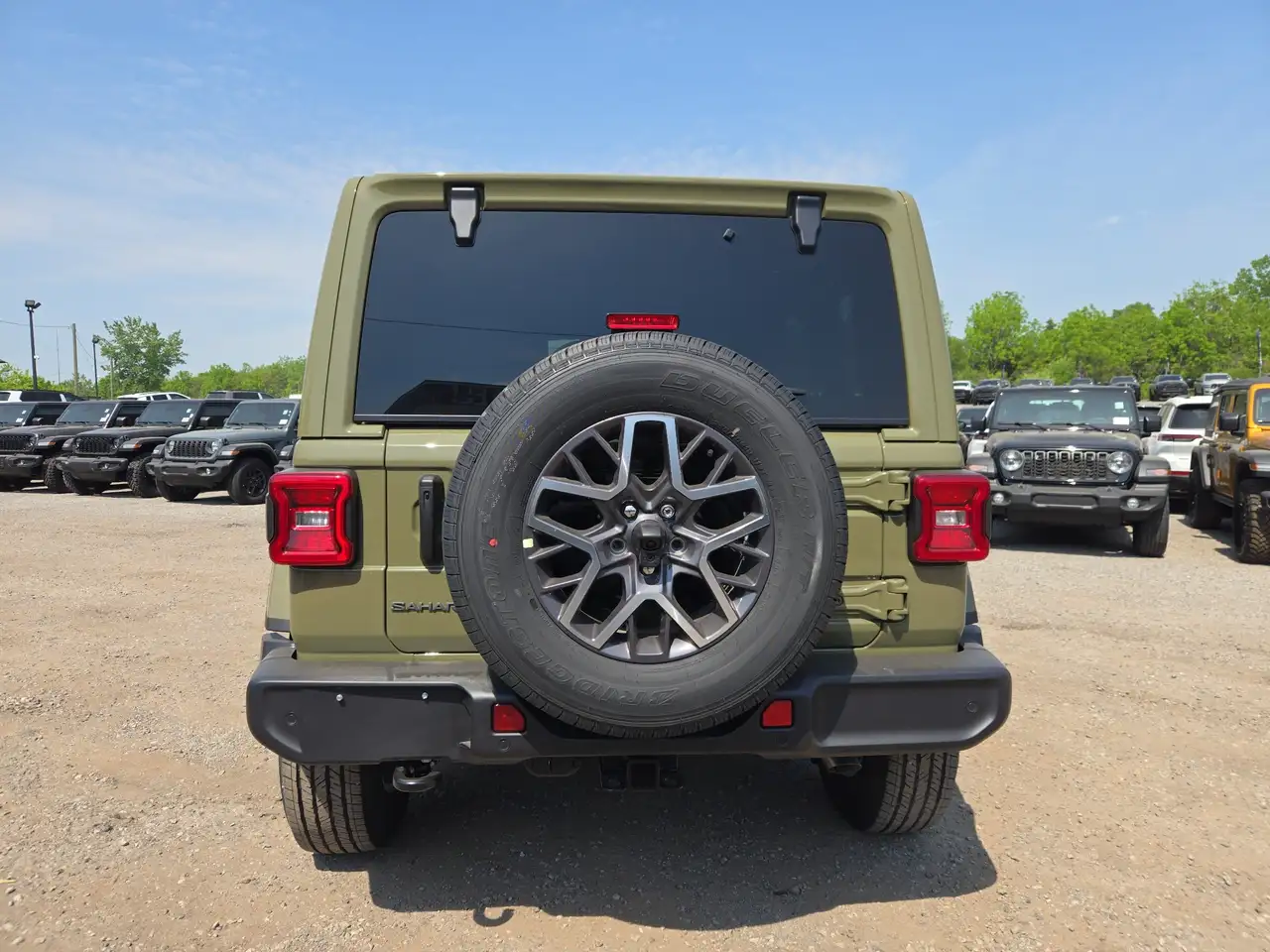 Jeep Wrangler снимка Jeep Wrangler