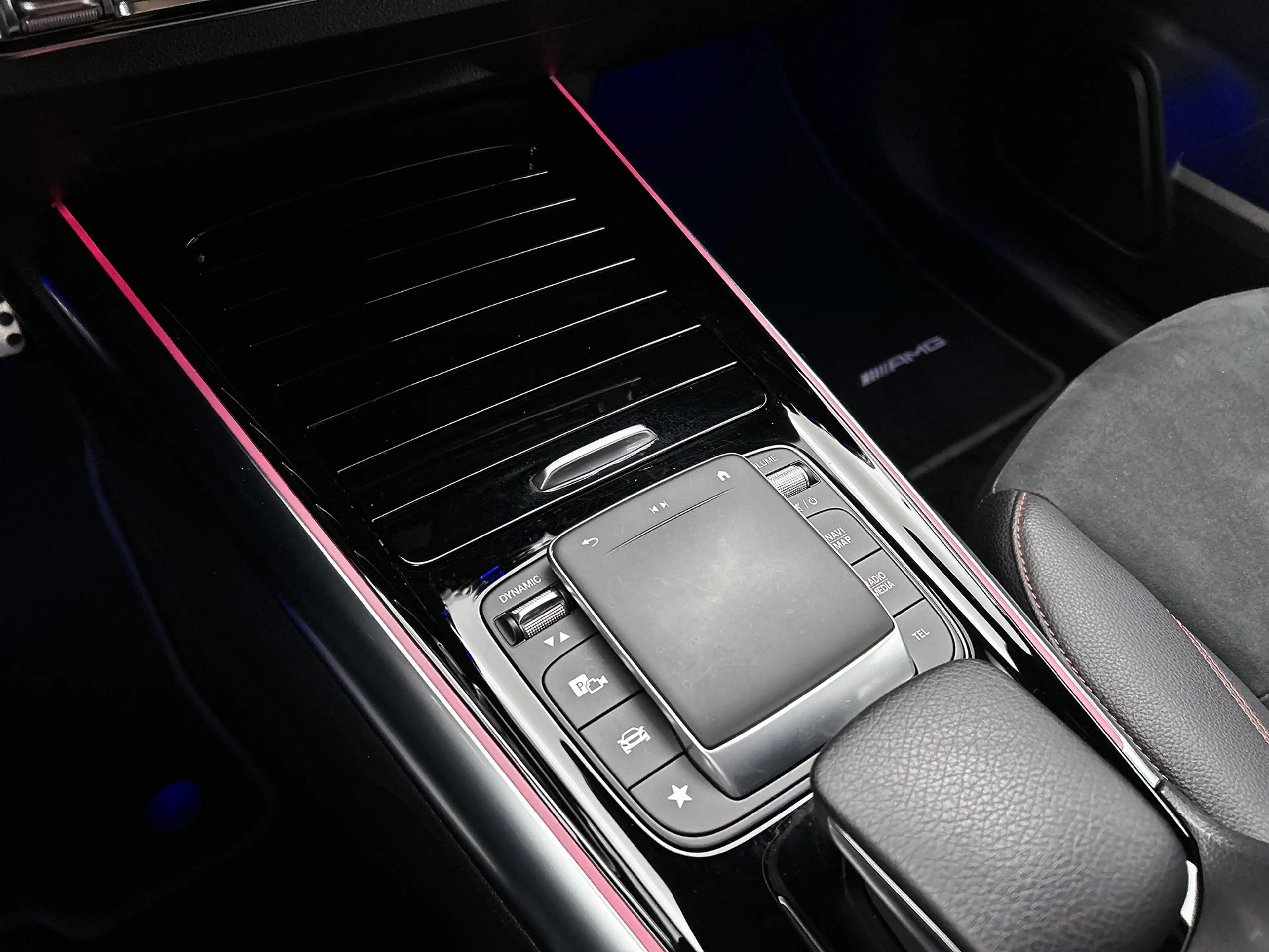 Mercedes-Benz EQA 250 Business Solution AMG 67 kWh | AMG line | MBUX wid — photo 11