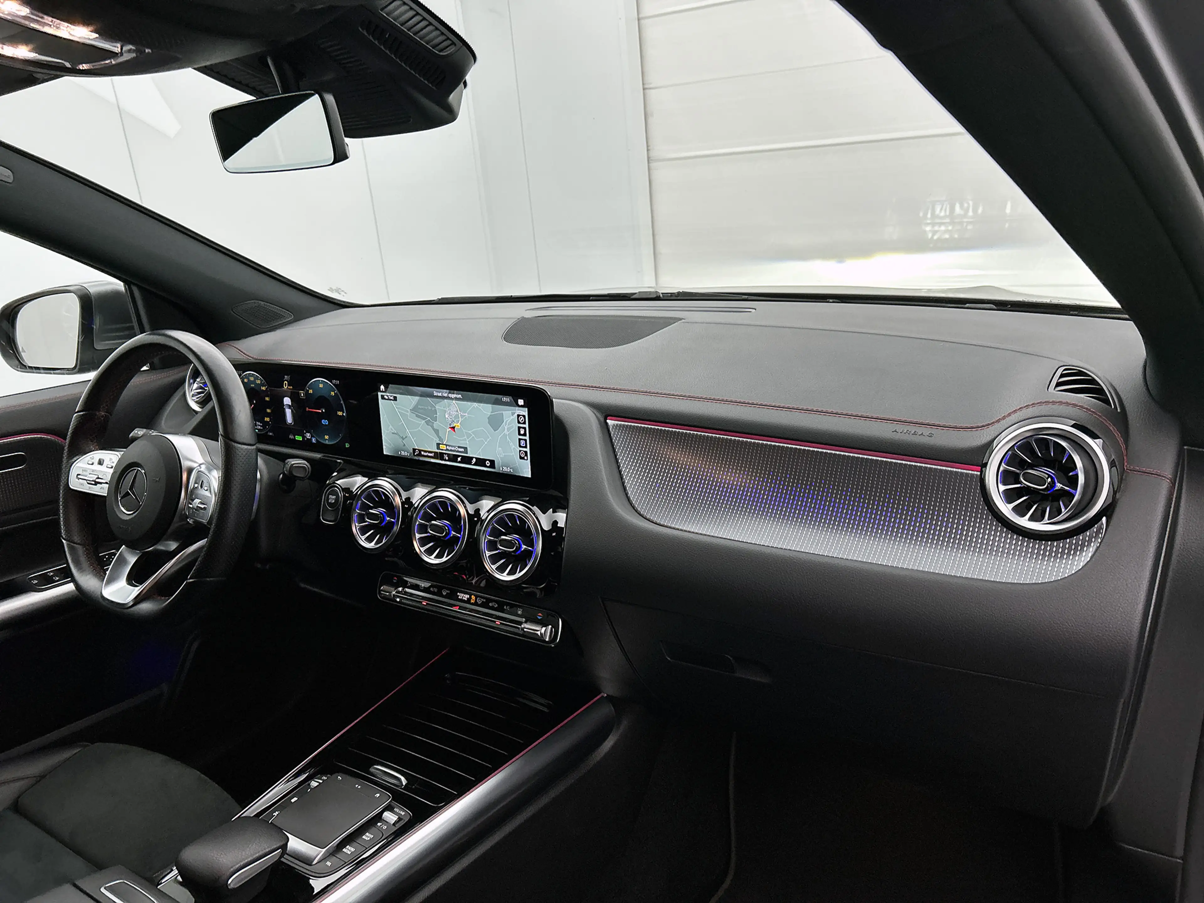 Mercedes-Benz EQA 250 Business Solution AMG 67 kWh | AMG line | MBUX wid — photo 6