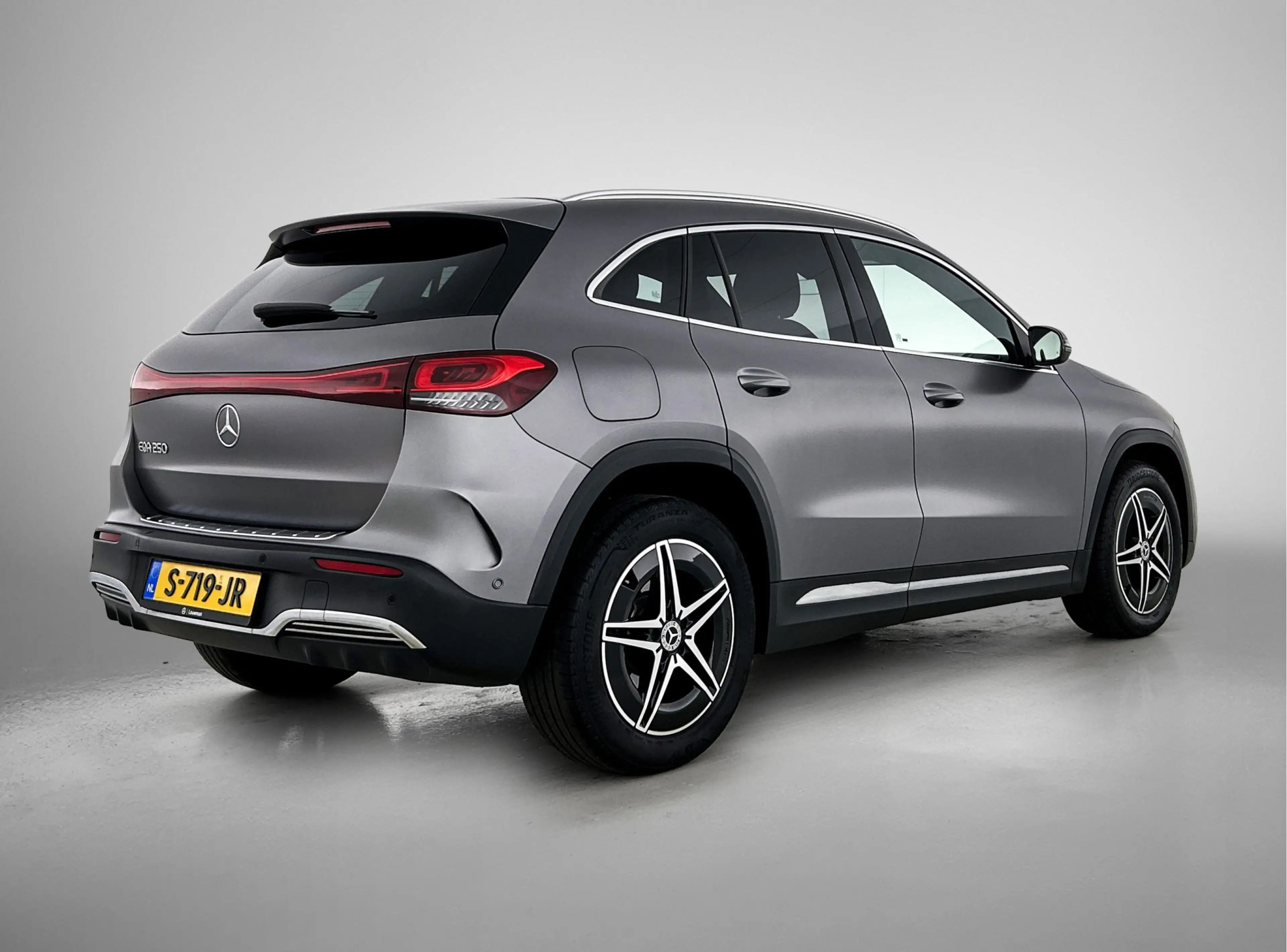 Mercedes-Benz EQA 250 Business Solution AMG 67 kWh | AMG line | MBUX wid — photo 2