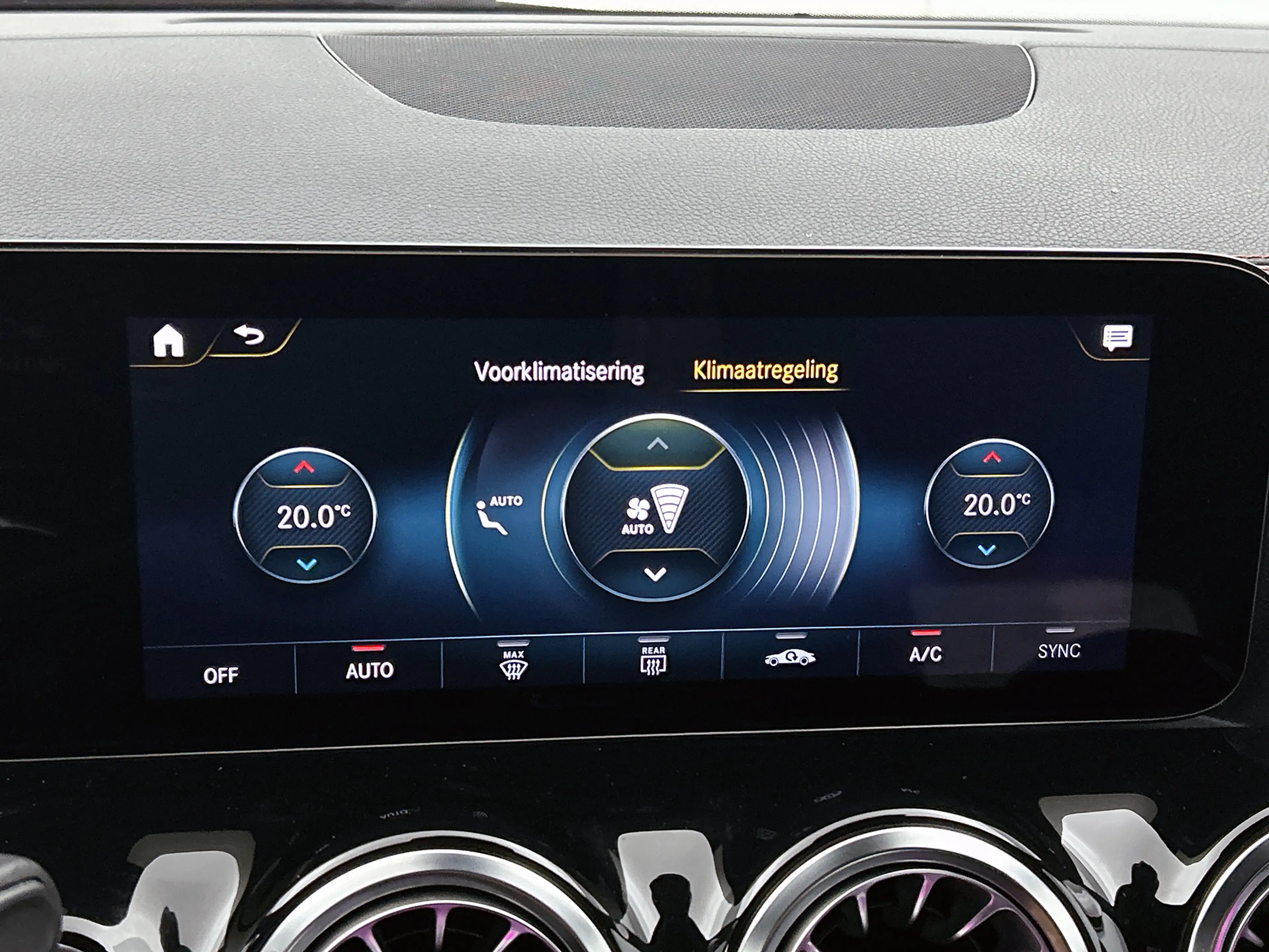 Mercedes-Benz EQA 250 Business Solution AMG 67 kWh | AMG line | MBUX wid — photo 10