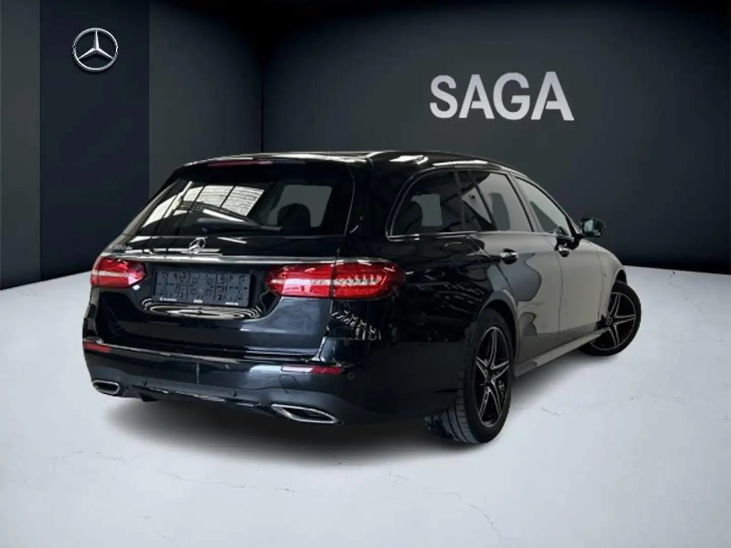 Mercedes-Benz E 300 de Break AMG Toit ouvrant Schwarz - 2