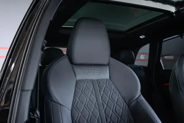 Audi SQ5 view 17
