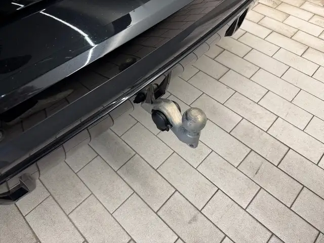 BMW X5 view 12