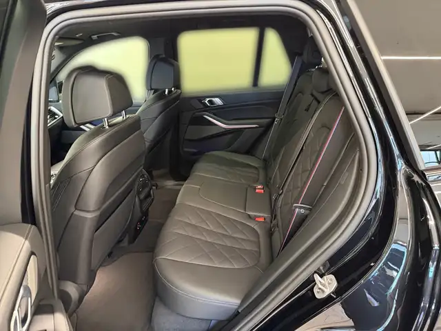 BMW X5 view 7