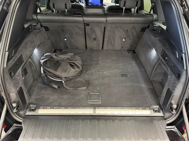 BMW X5 view 11