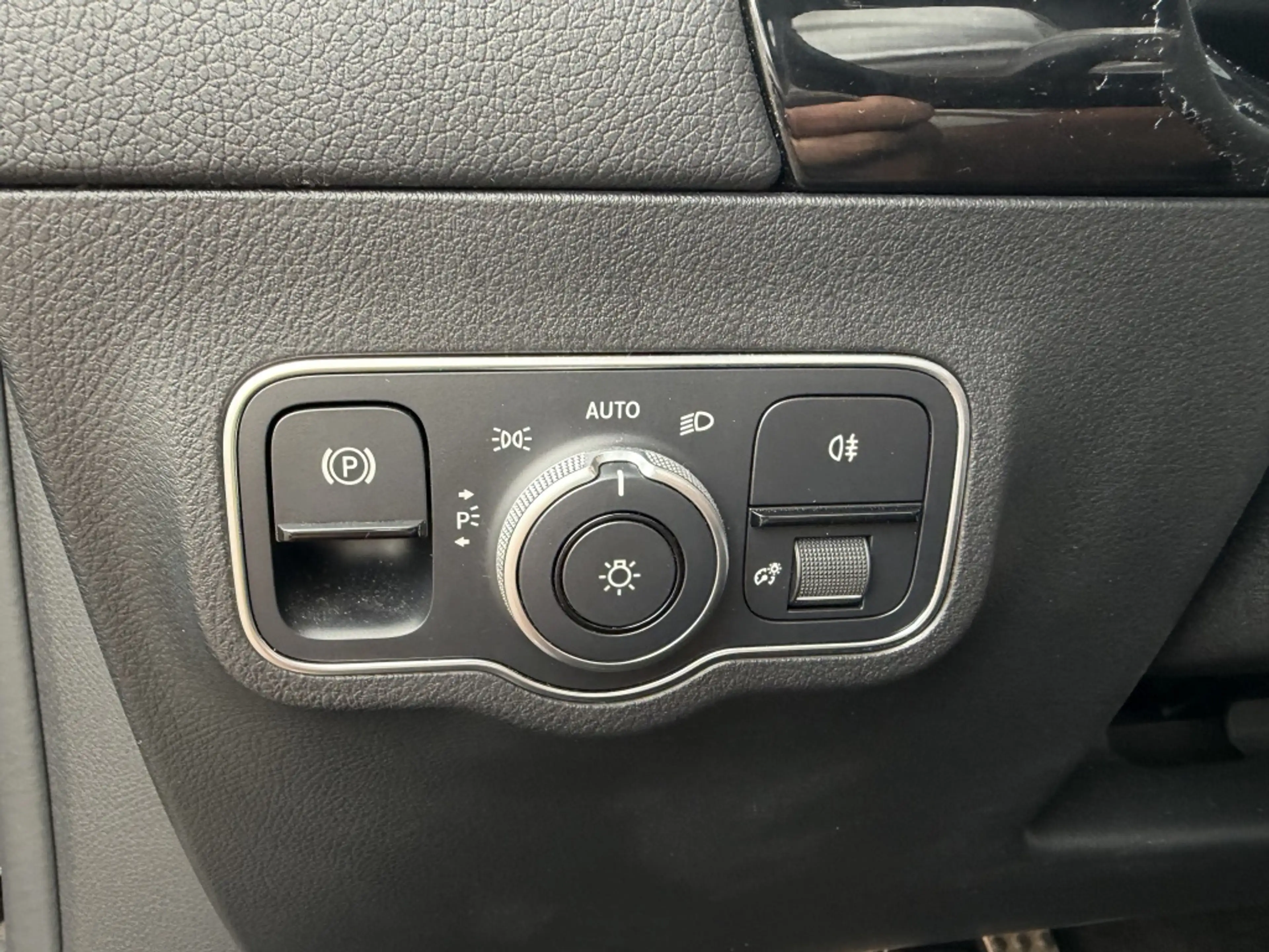 Mercedes-Benz GLA 200 AMG Line Pano*Camera Nieuwstaat ✅ — photo 11