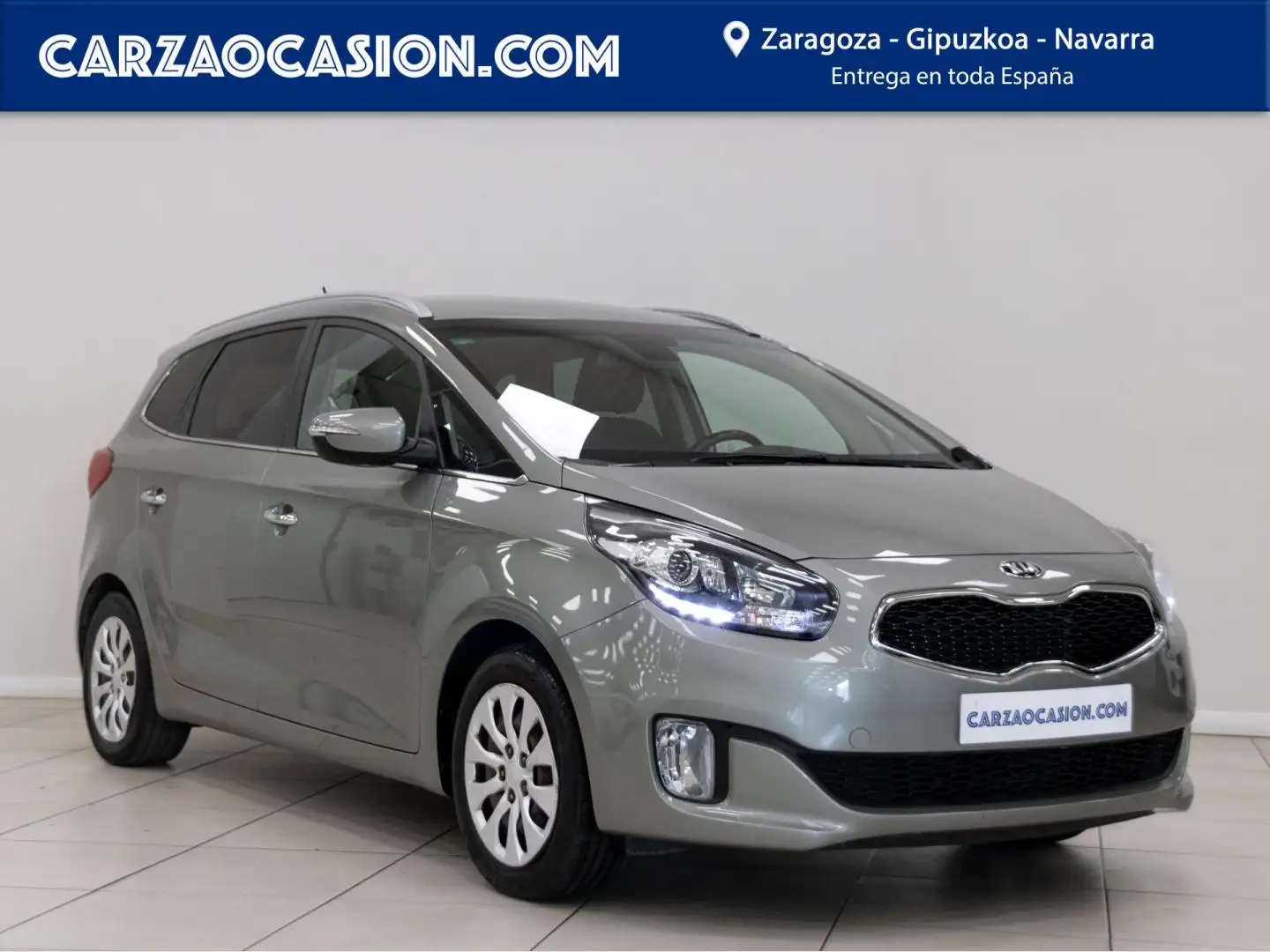 Kia Carens 1.6 GDi Concept 135 Plateado - 1