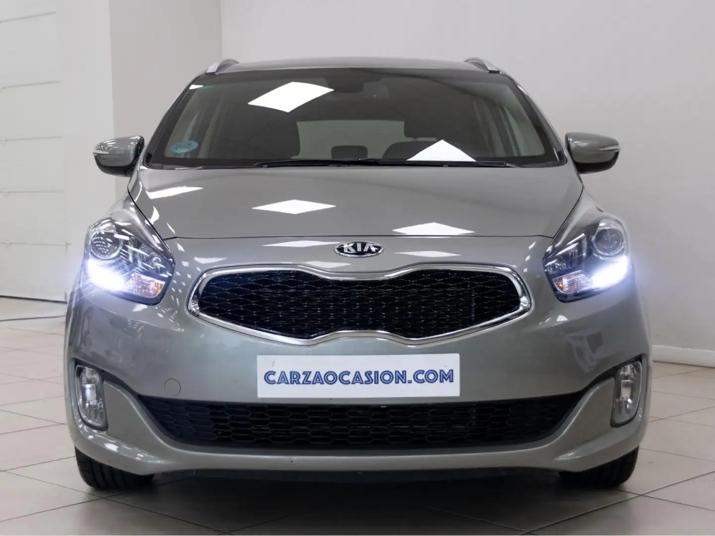 Kia Carens 1.6 GDi Concept 135 Plateado - 2