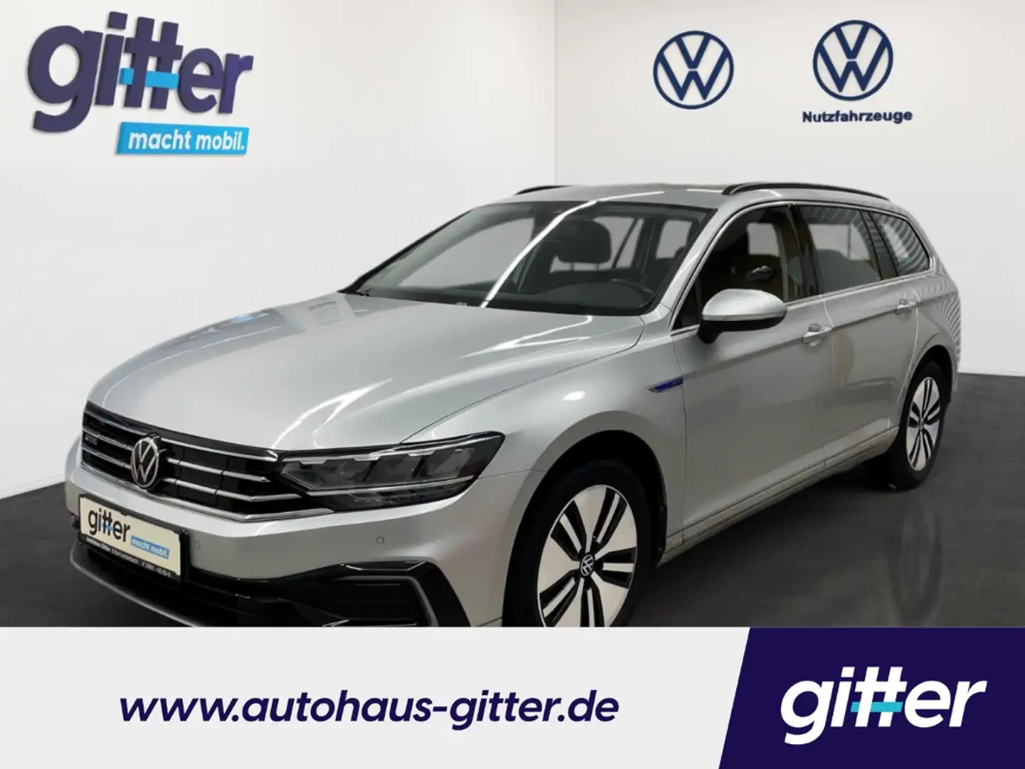 Volkswagen Passat Variant 1.4 TSI PLUG-IN BUSINESS LED E-SOUND KAMERA Ezüst - 1