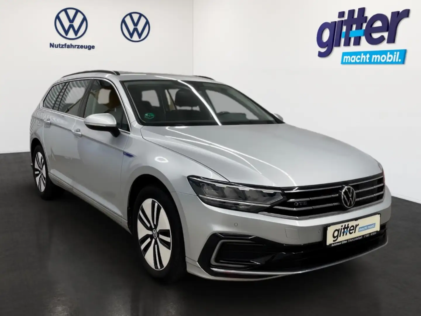 Volkswagen Passat Variant 1.4 TSI PLUG-IN BUSINESS LED E-SOUND KAMERA Ezüst - 2
