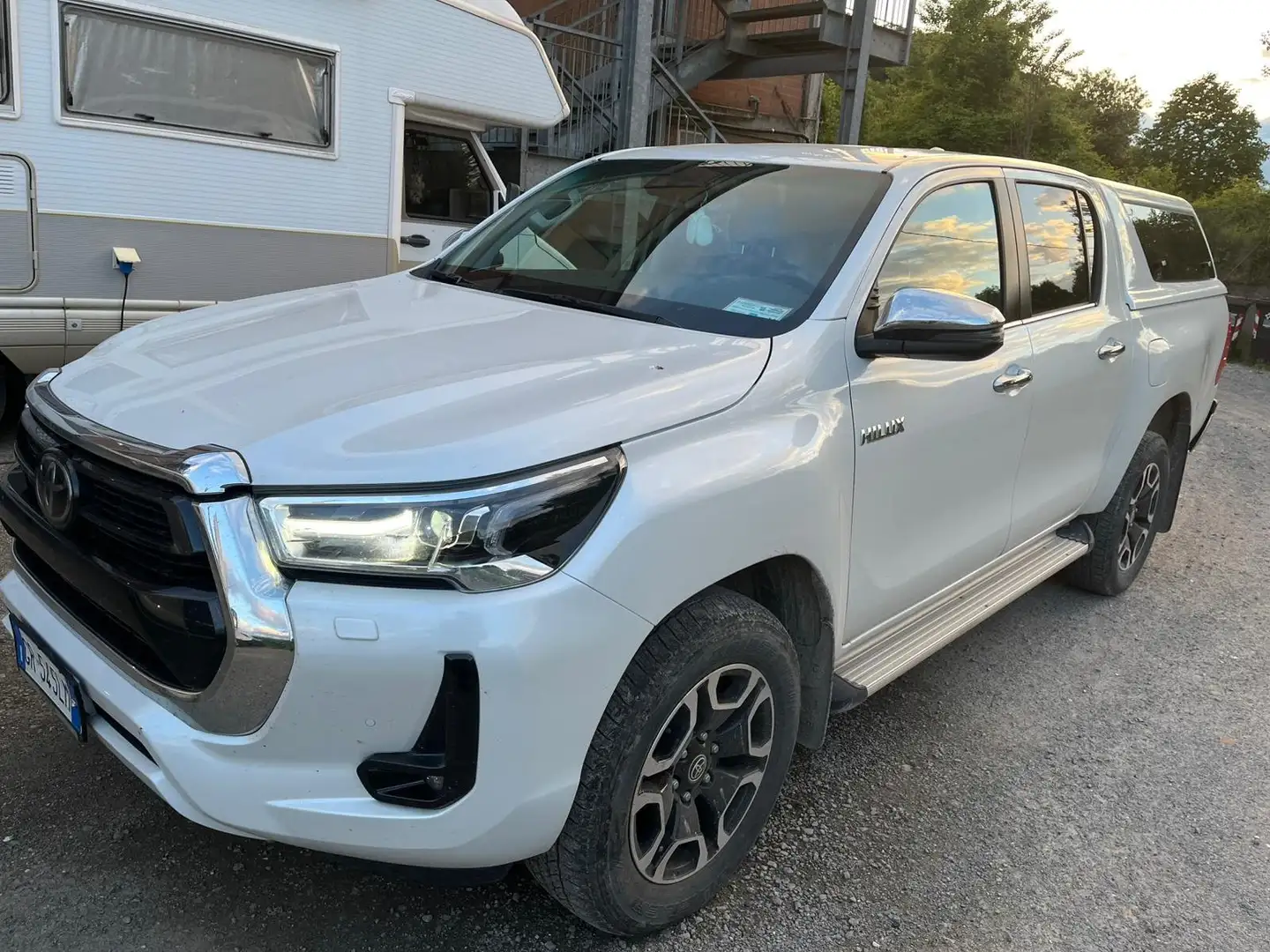 Toyota Hilux Hilux IV 2021 2.8 d double cab Executive 4wd auto Bianco - 2