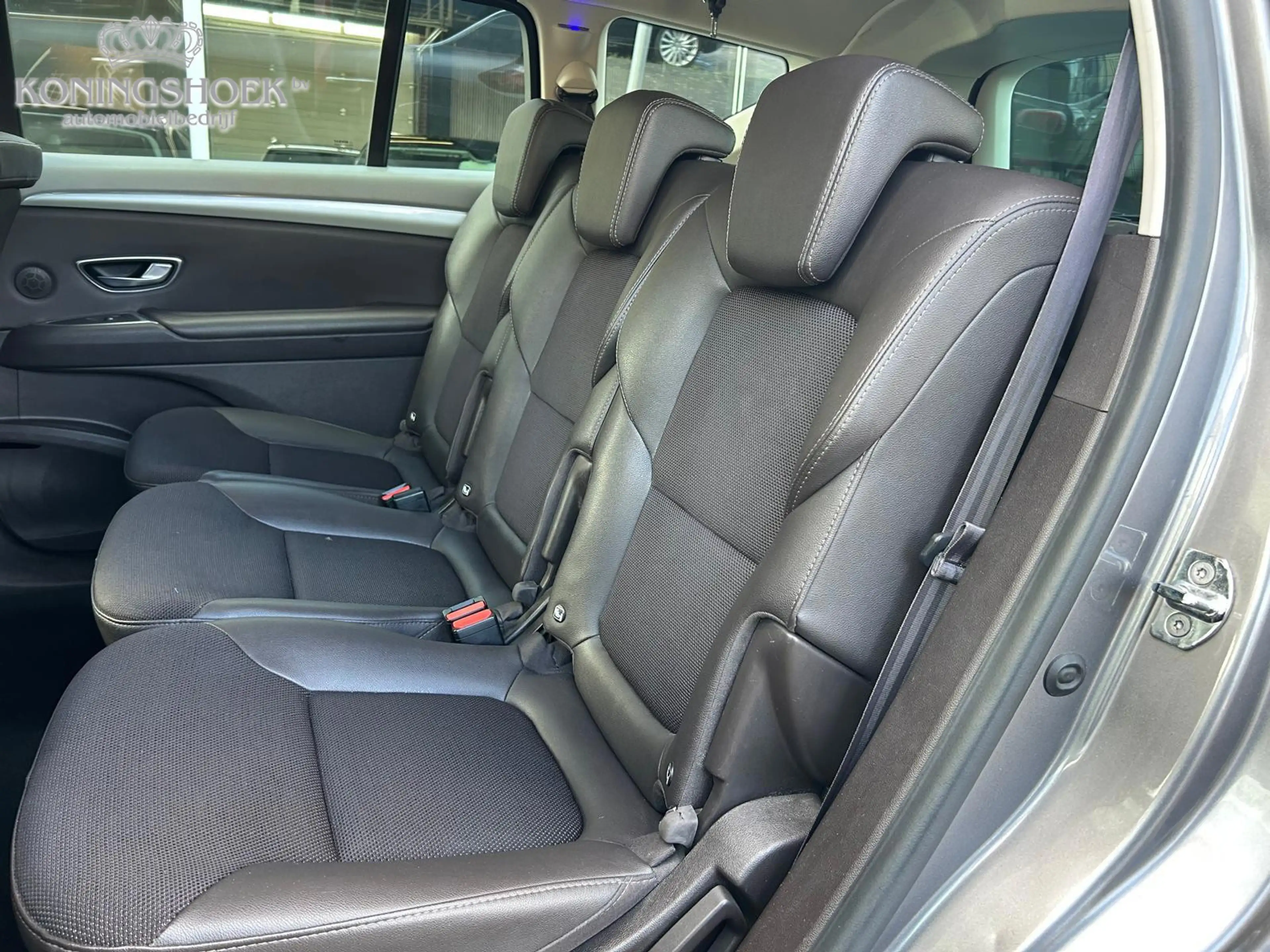 Renault Espace 1.6 TCe Dynamique 7p. — photo 11