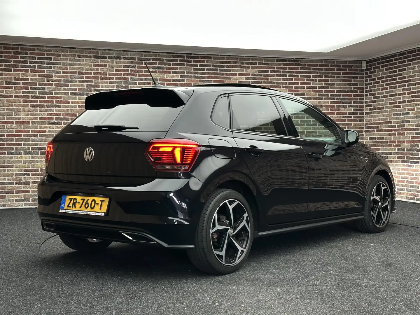 Volkswagen Polo 1.5 TSI Highline Business R-Line | Dak| Sfeer| LED Negro - 2
