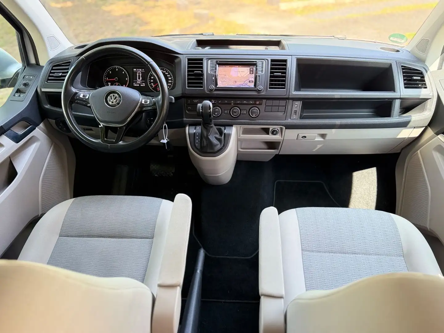 Volkswagen T6 Transporter T6 Lang Caravelle Comfortline  Automatik /8 Sitz Silber - 2