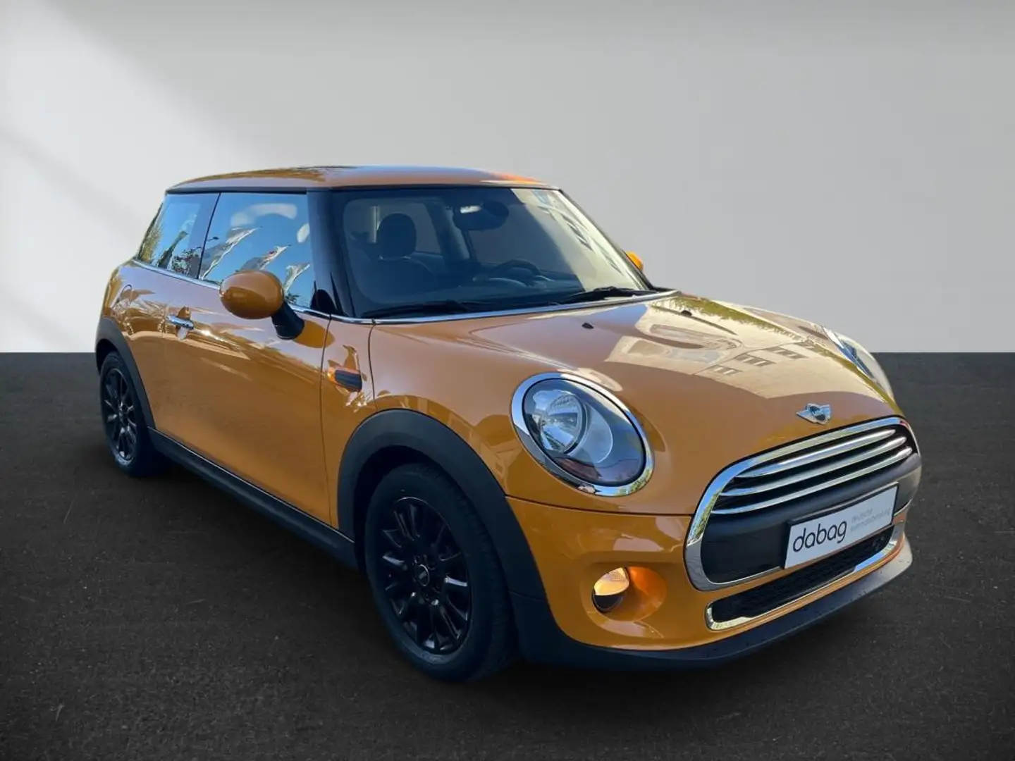 MINI One Orange - 2