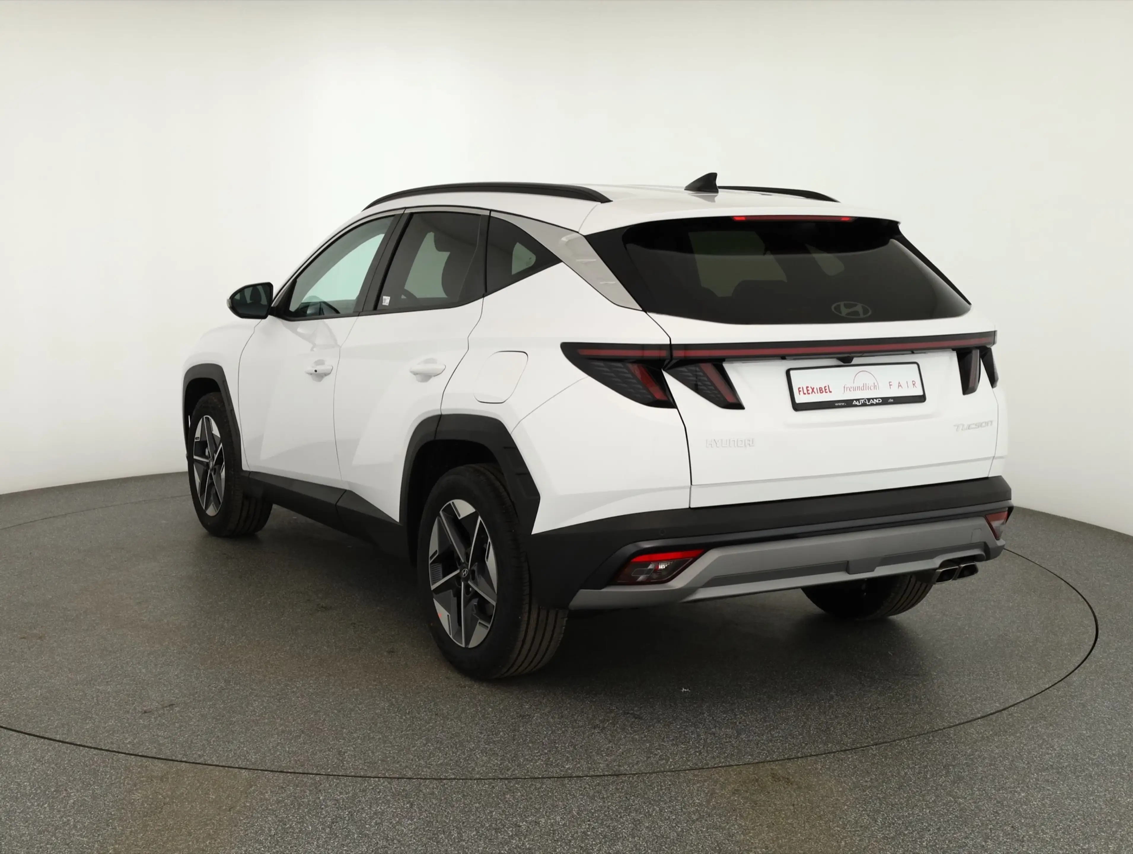 Hyundai TUCSON 1.6 T-GDI Aut. Matrix ACC Navi — photo 3
