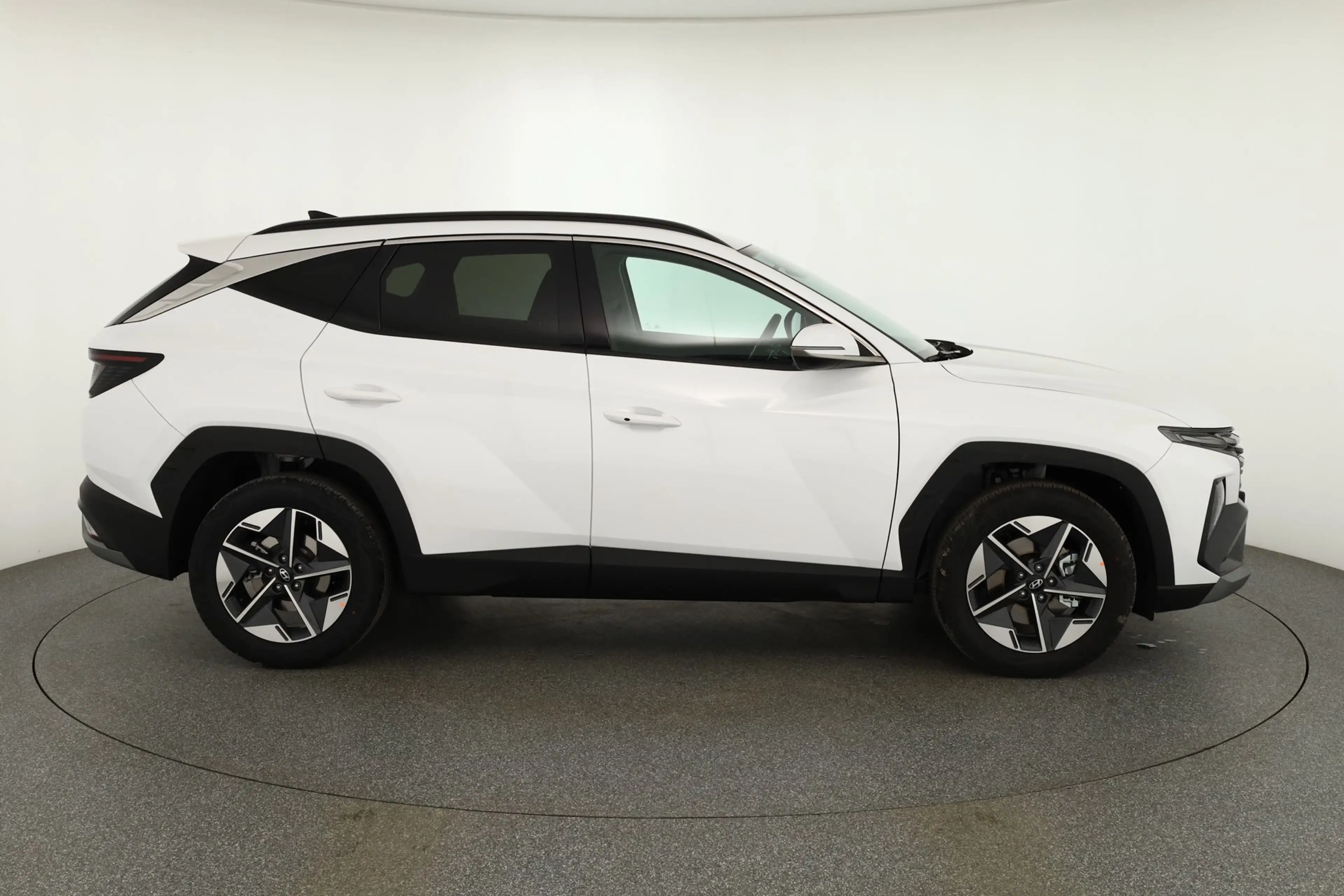 Hyundai TUCSON 1.6 T-GDI Aut. Matrix ACC Navi — photo 6