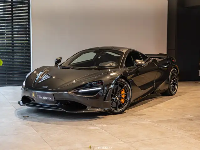 McLaren 750S Coupe / MSO Bespoke/ Full Carbon! / 1st owner